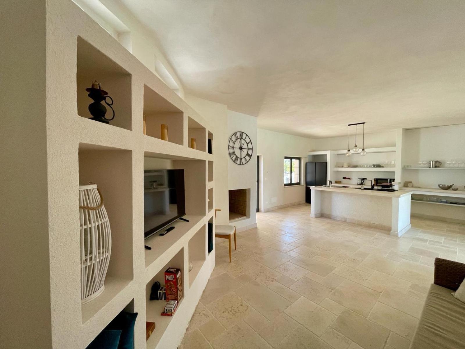 Villa photo 1
