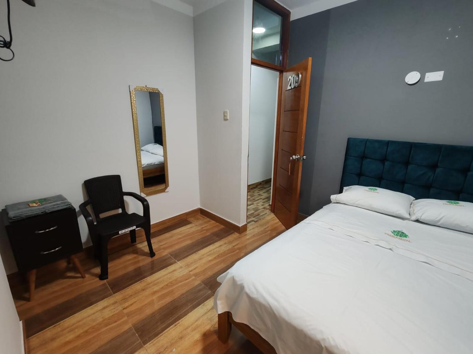 Single Room With Private Bathroom photo 3