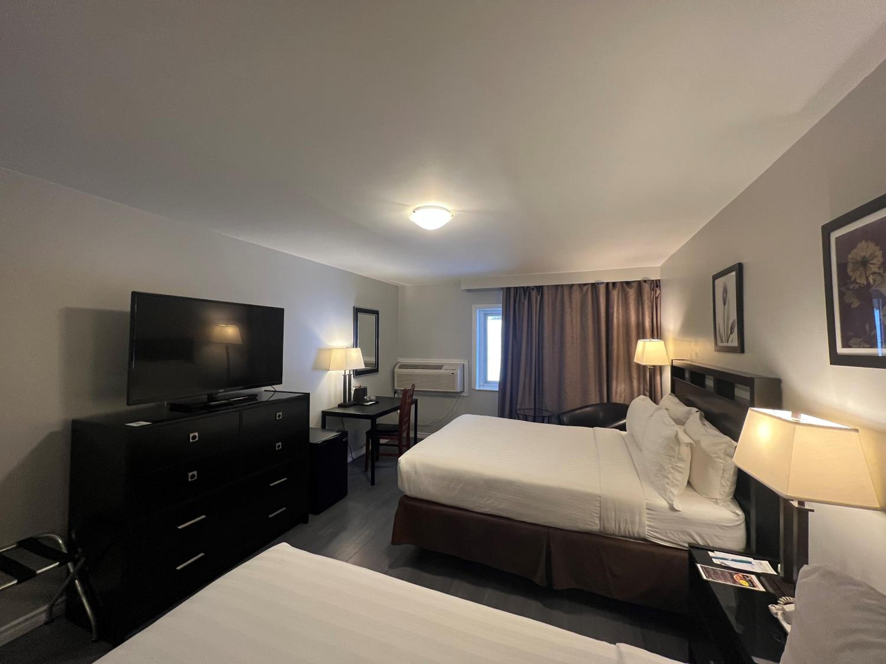 Standard Double Room - Photo 3