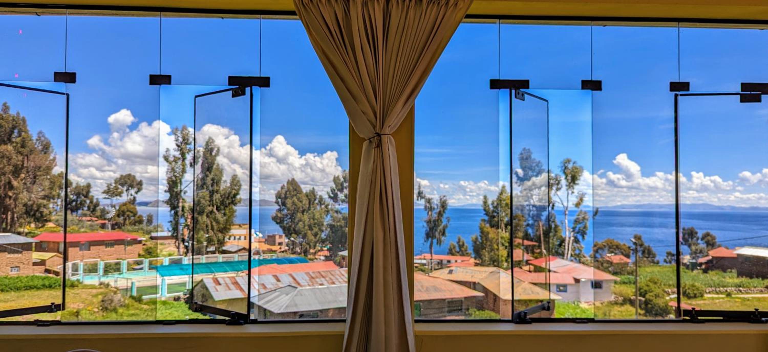 Twin Room with Lake View photo 3