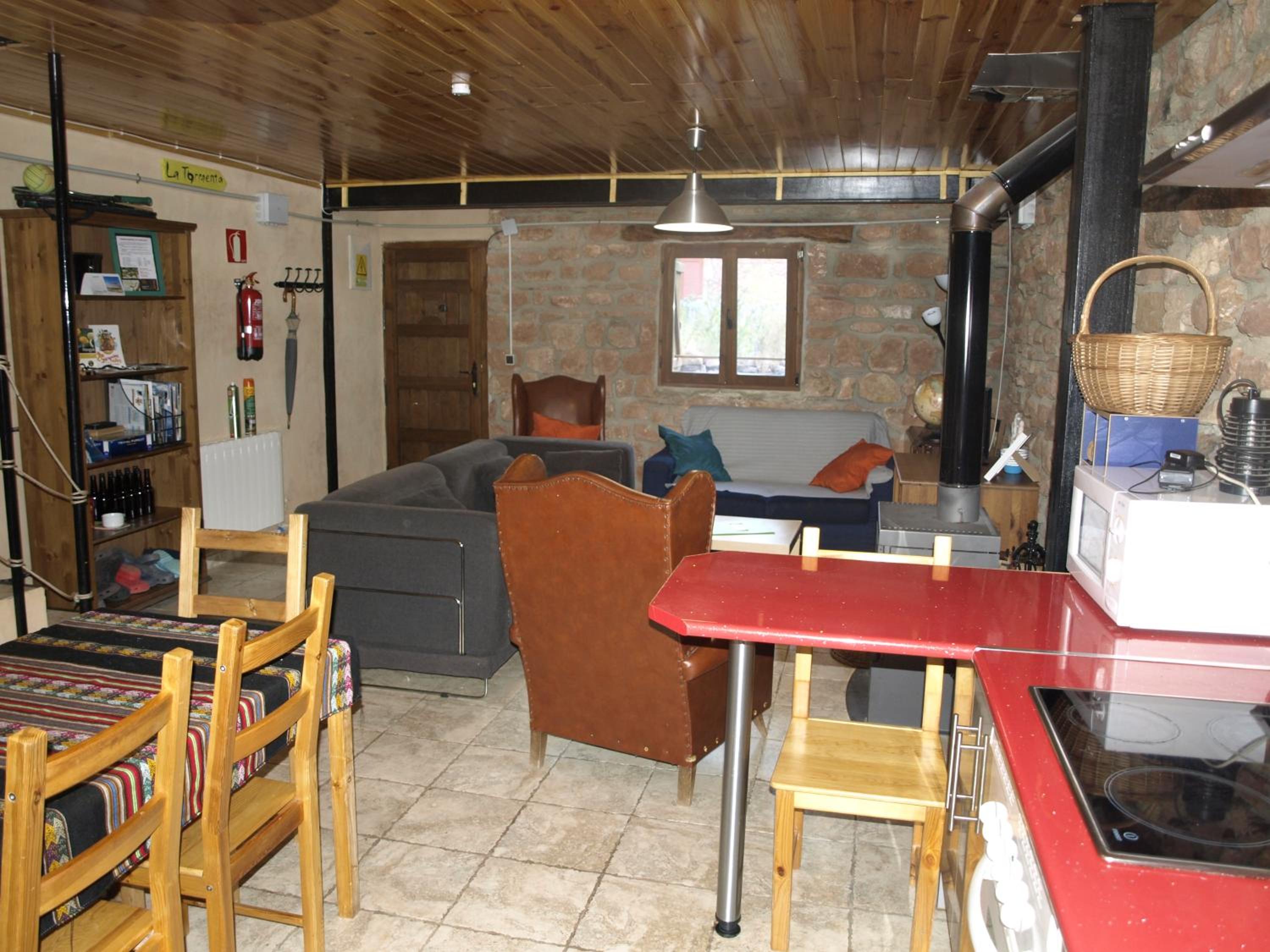 Three-Bedroom House photo 3