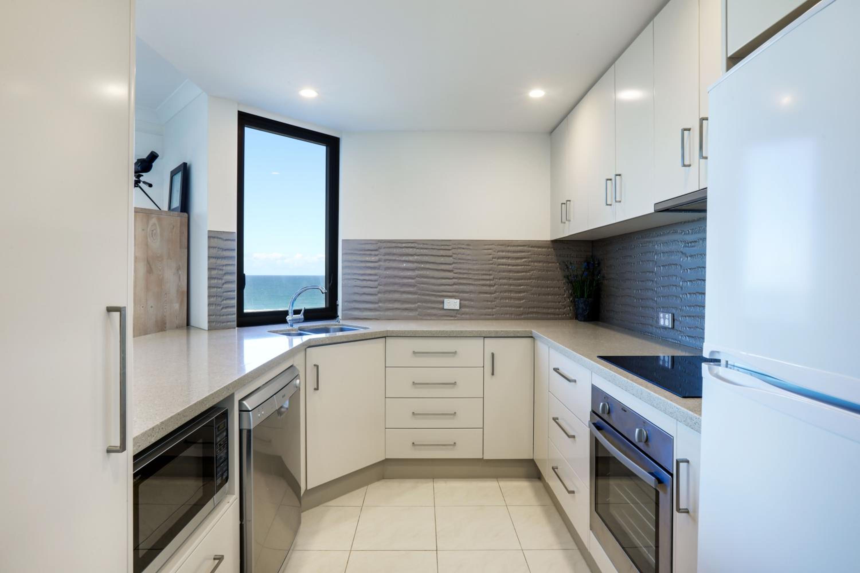 Deluxe Apartment thumbnail 5