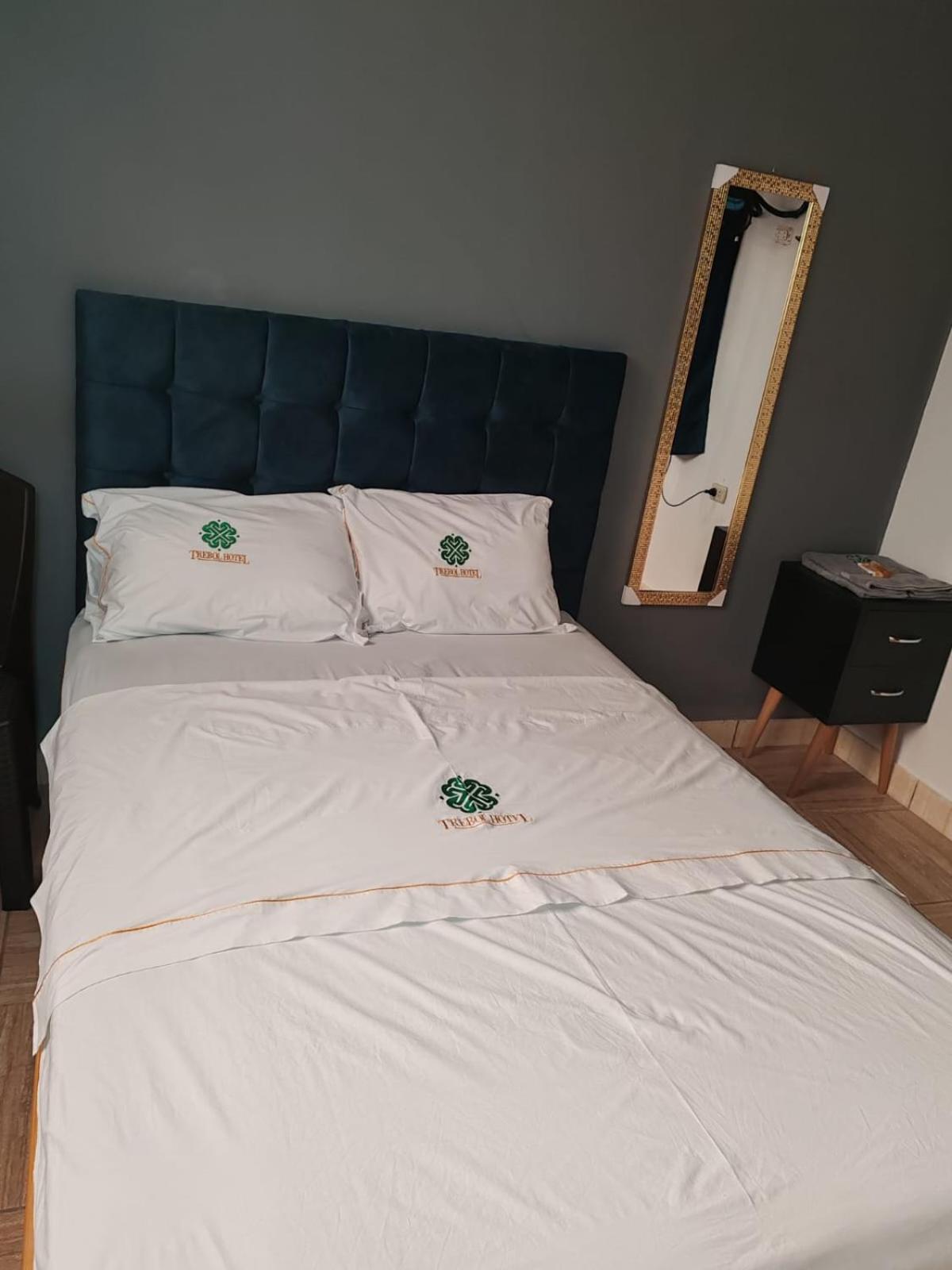 Single Room With Private Bathroom photo 1