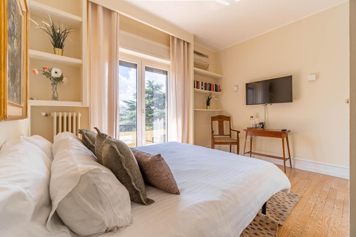 King Suite with Balcony