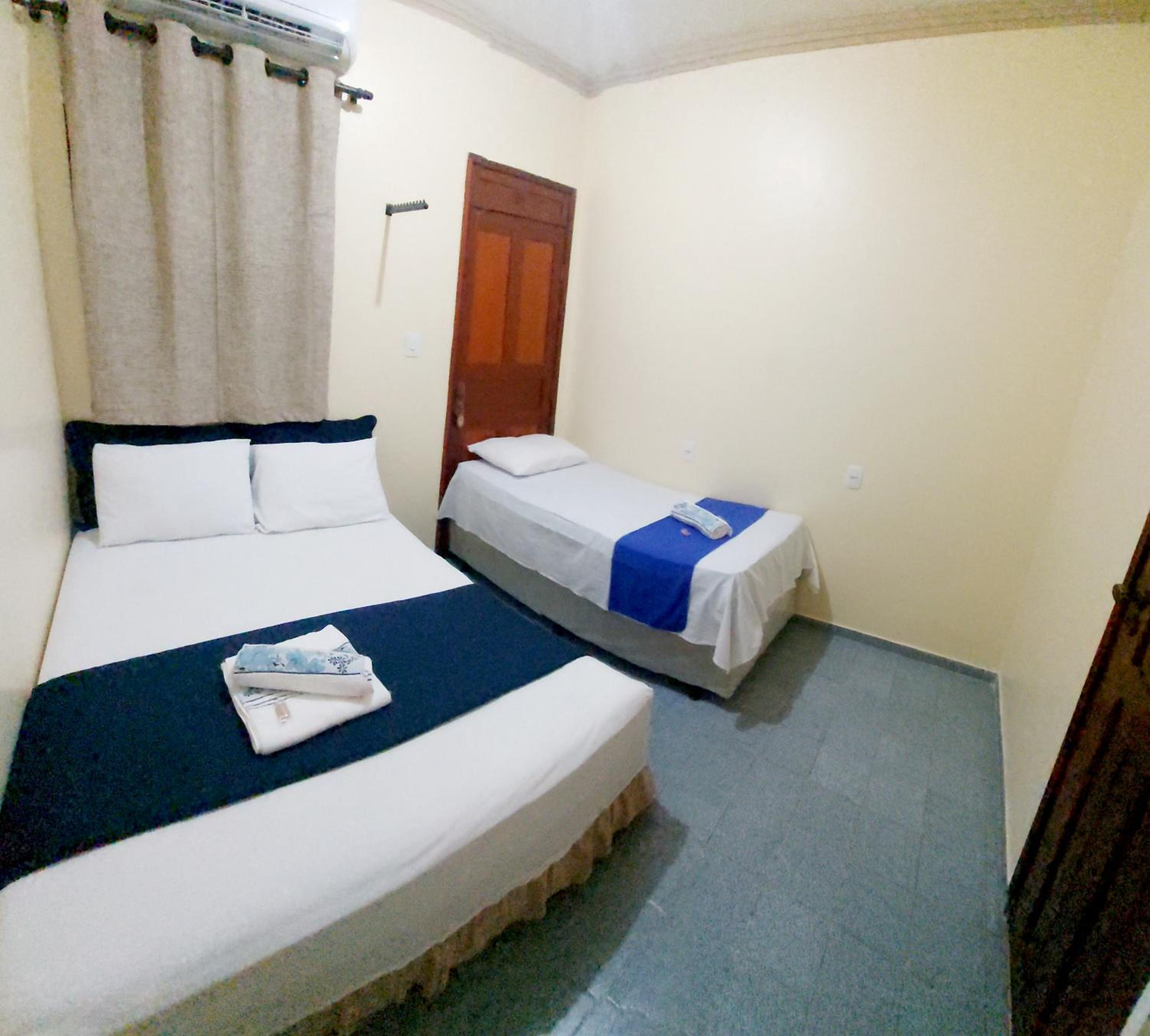 Triple Room with Private Bathroom photo 2