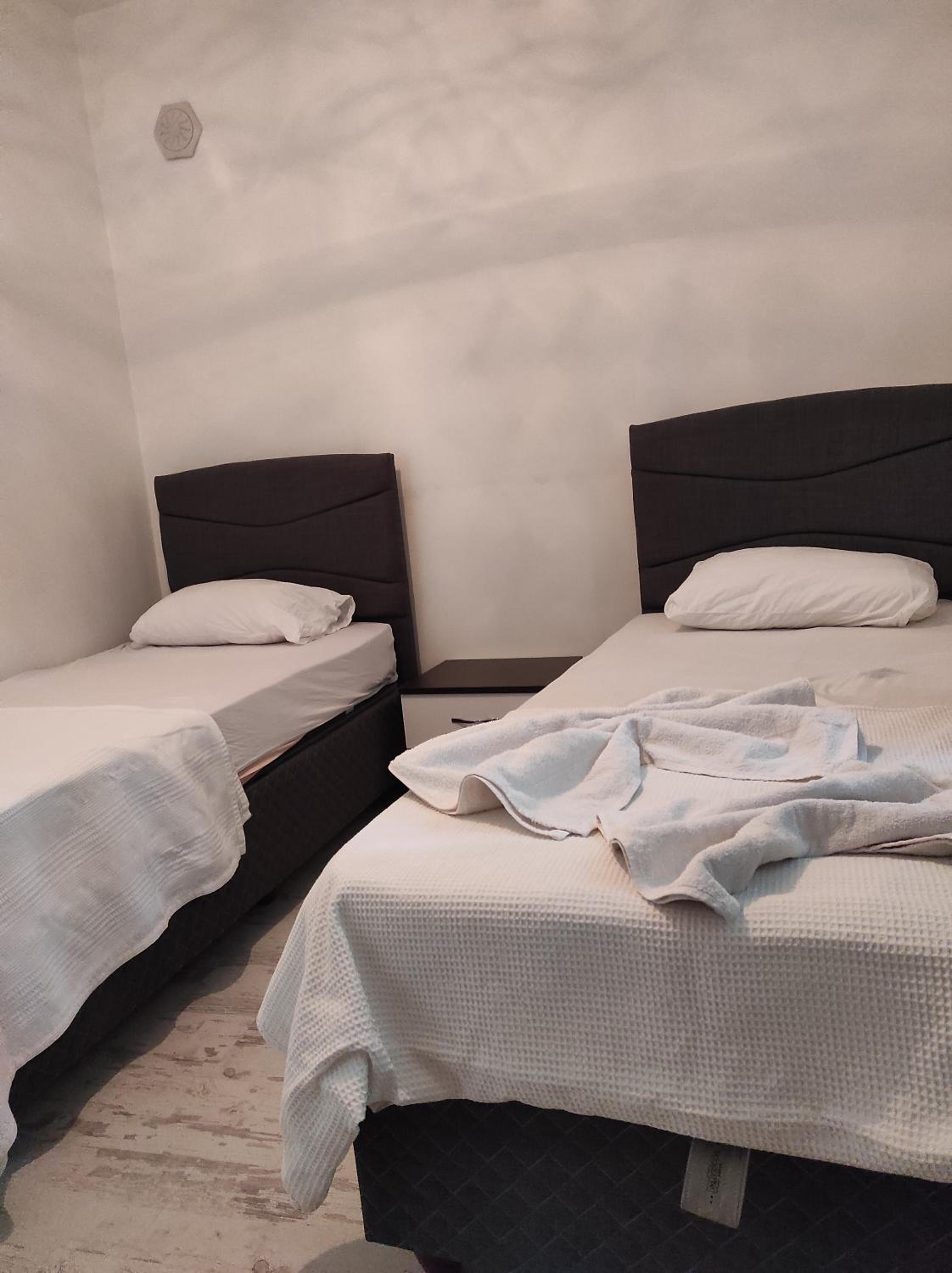 Three-Bedroom Apartment - Photo 5