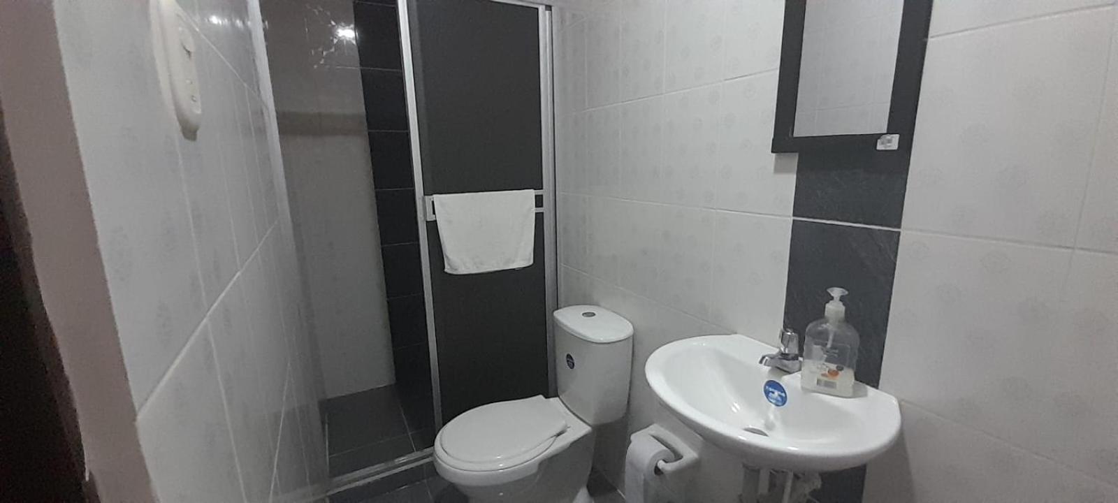 Double Room With Private Bathroom photo 3