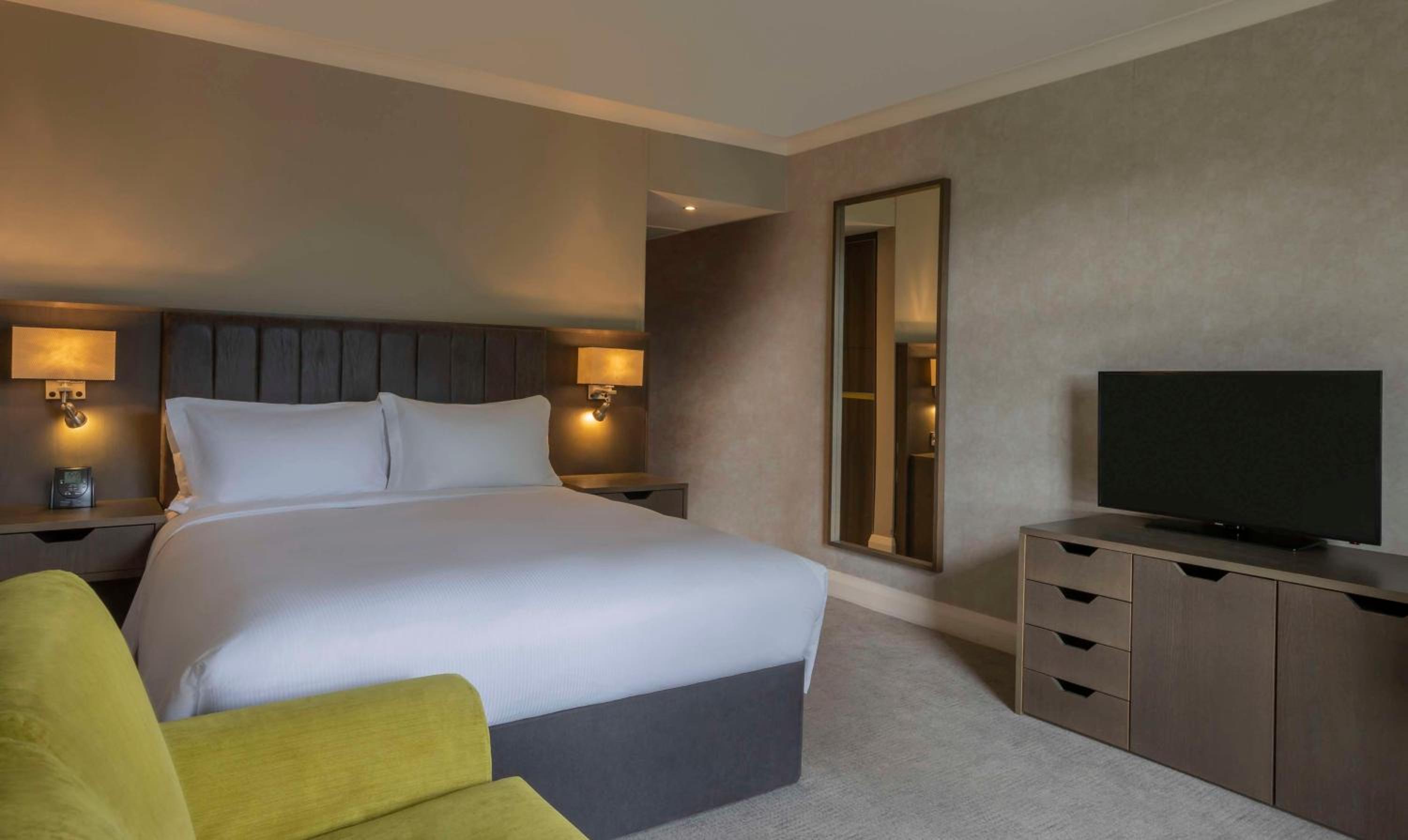 Standard Queen Room with Sofa Bed