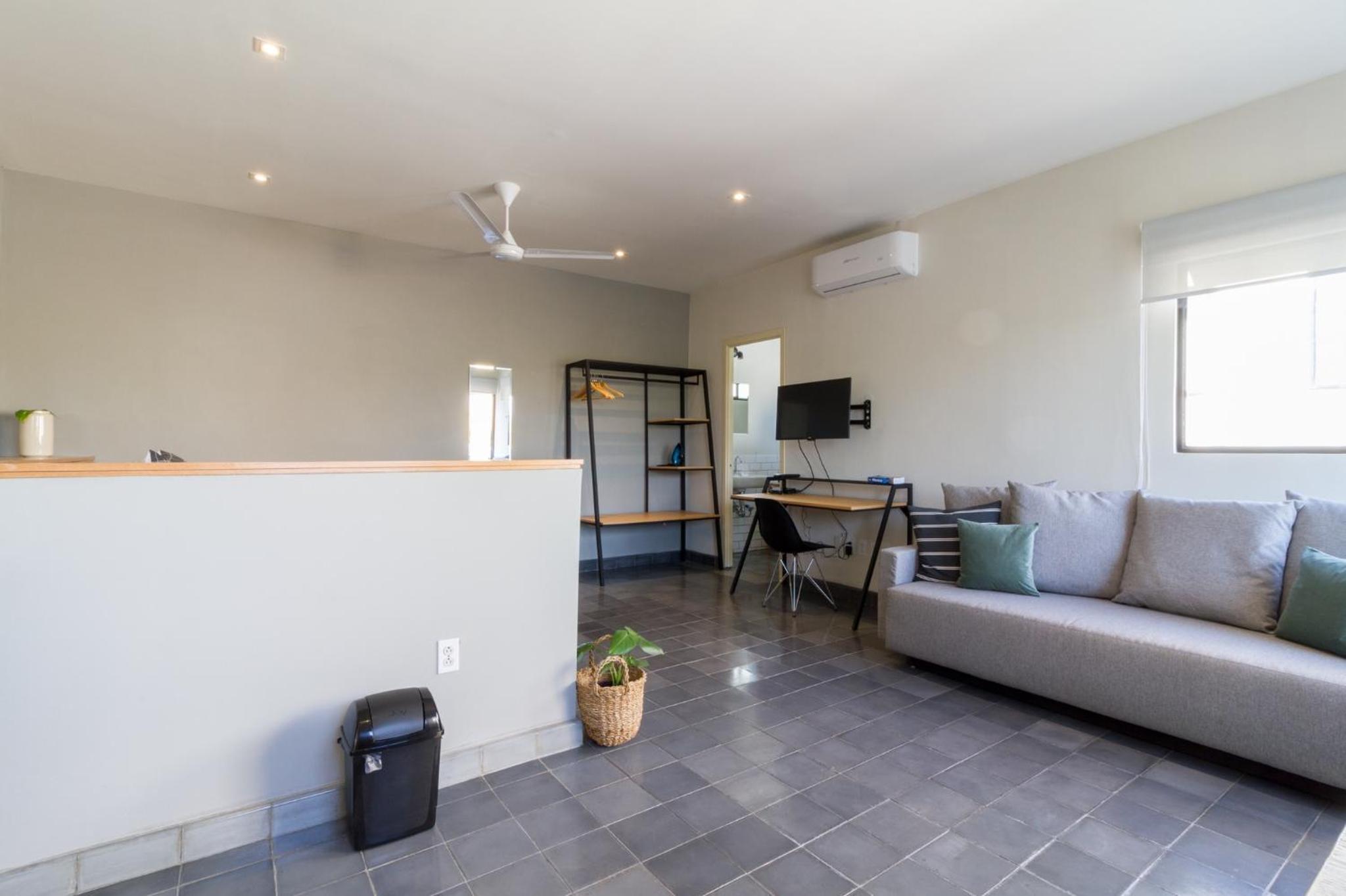 Double Room with Private Bathroom - Photo 1