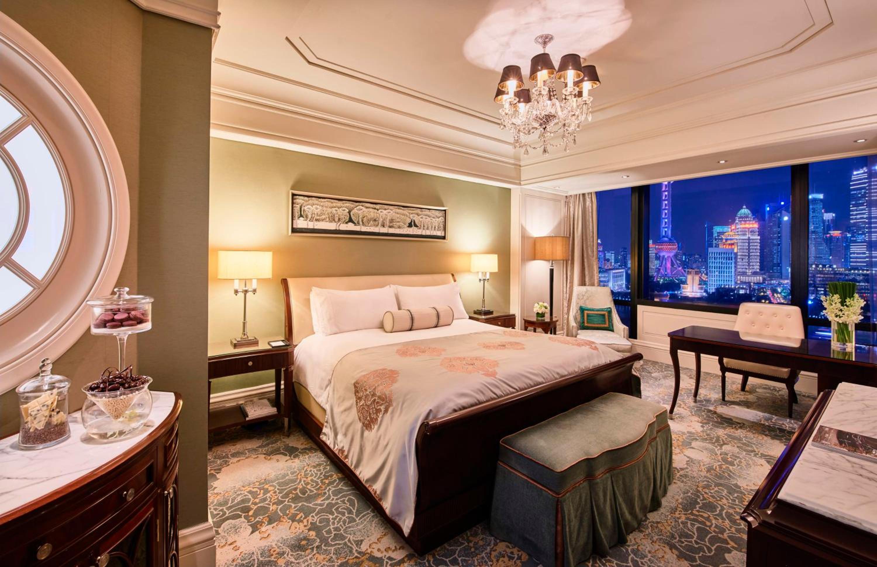 Premium King Room with Panoramic River View