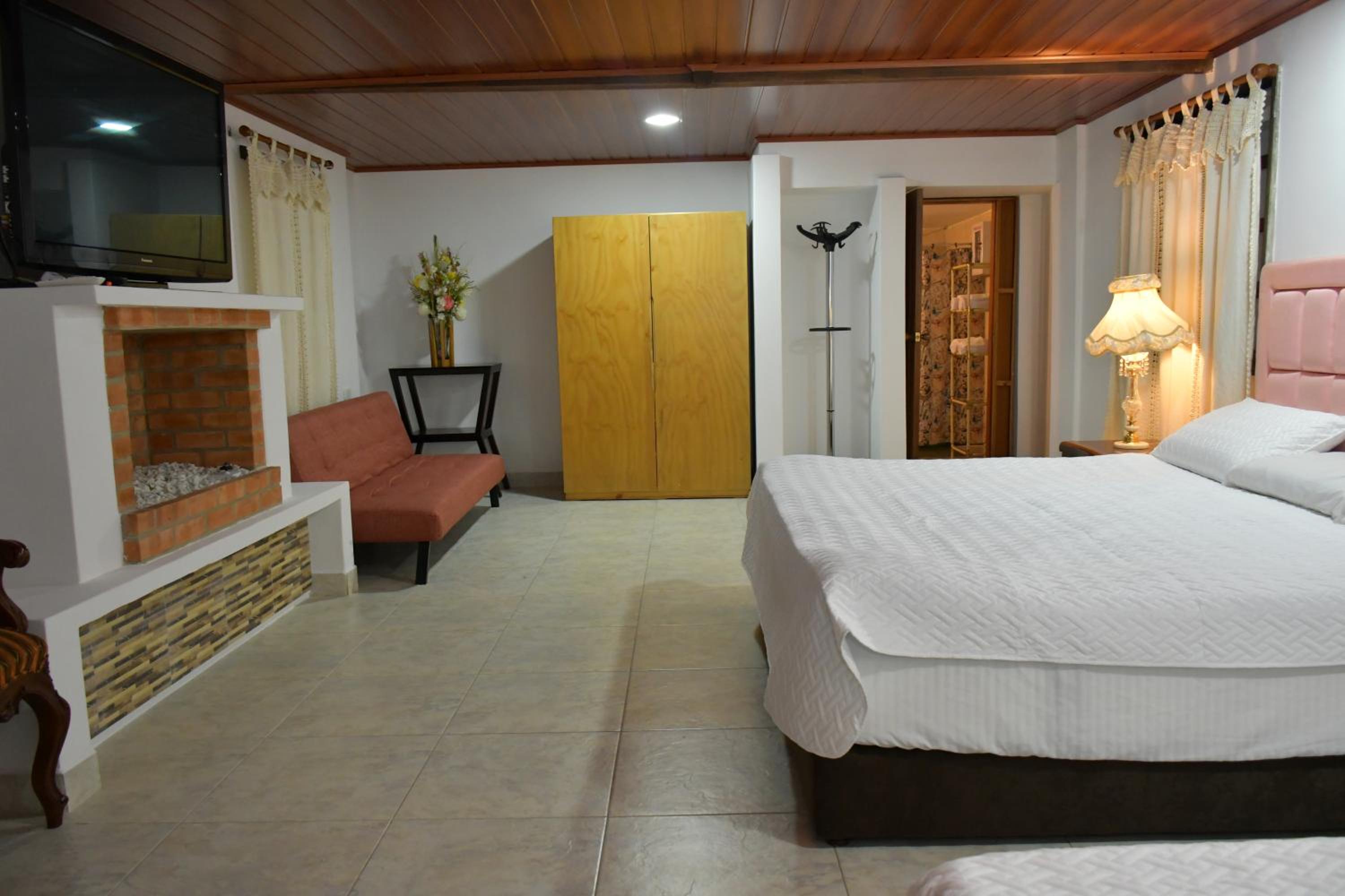 Family Suite photo 2