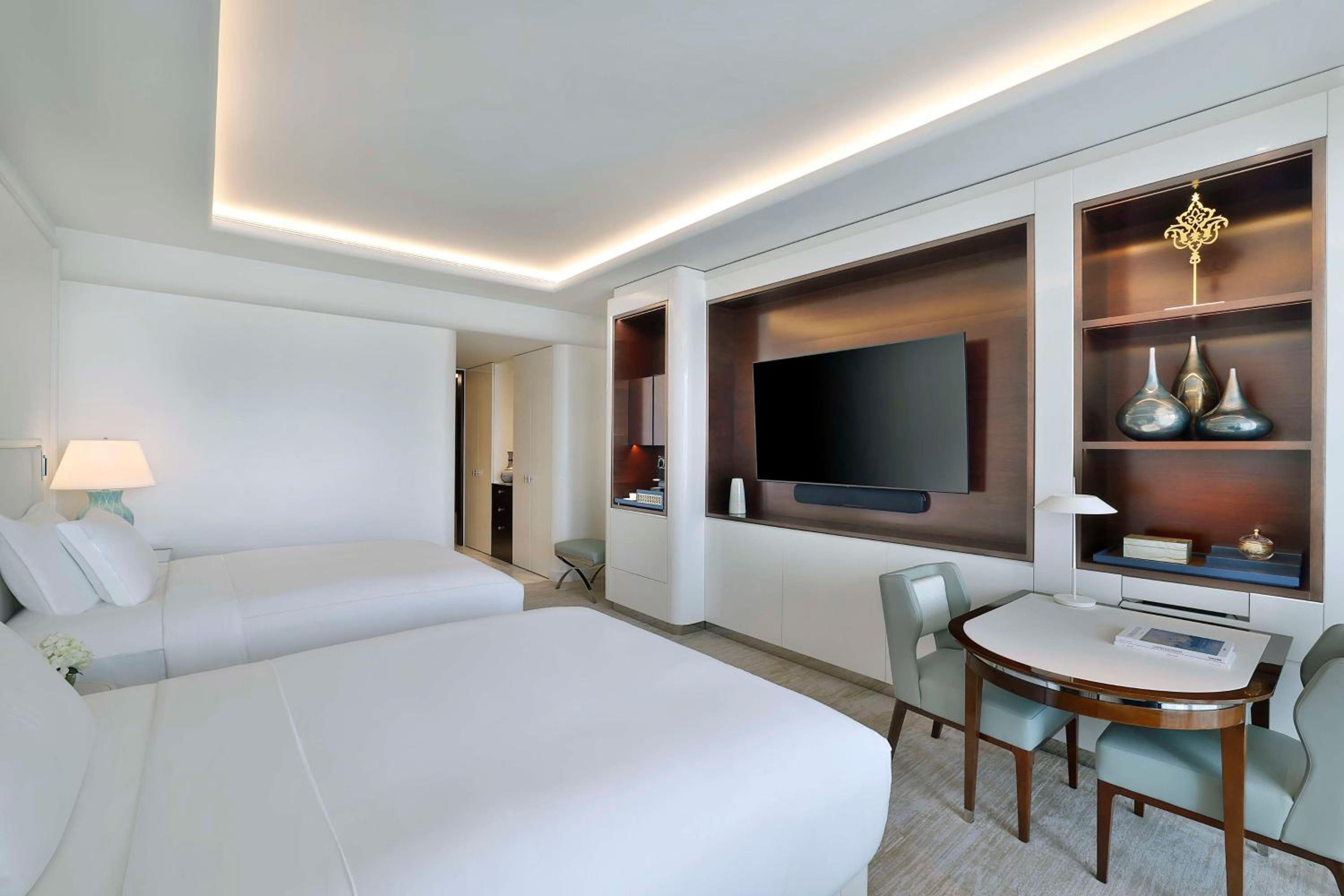 Deluxe Queen Room with Two Queen Beds - Photo 2
