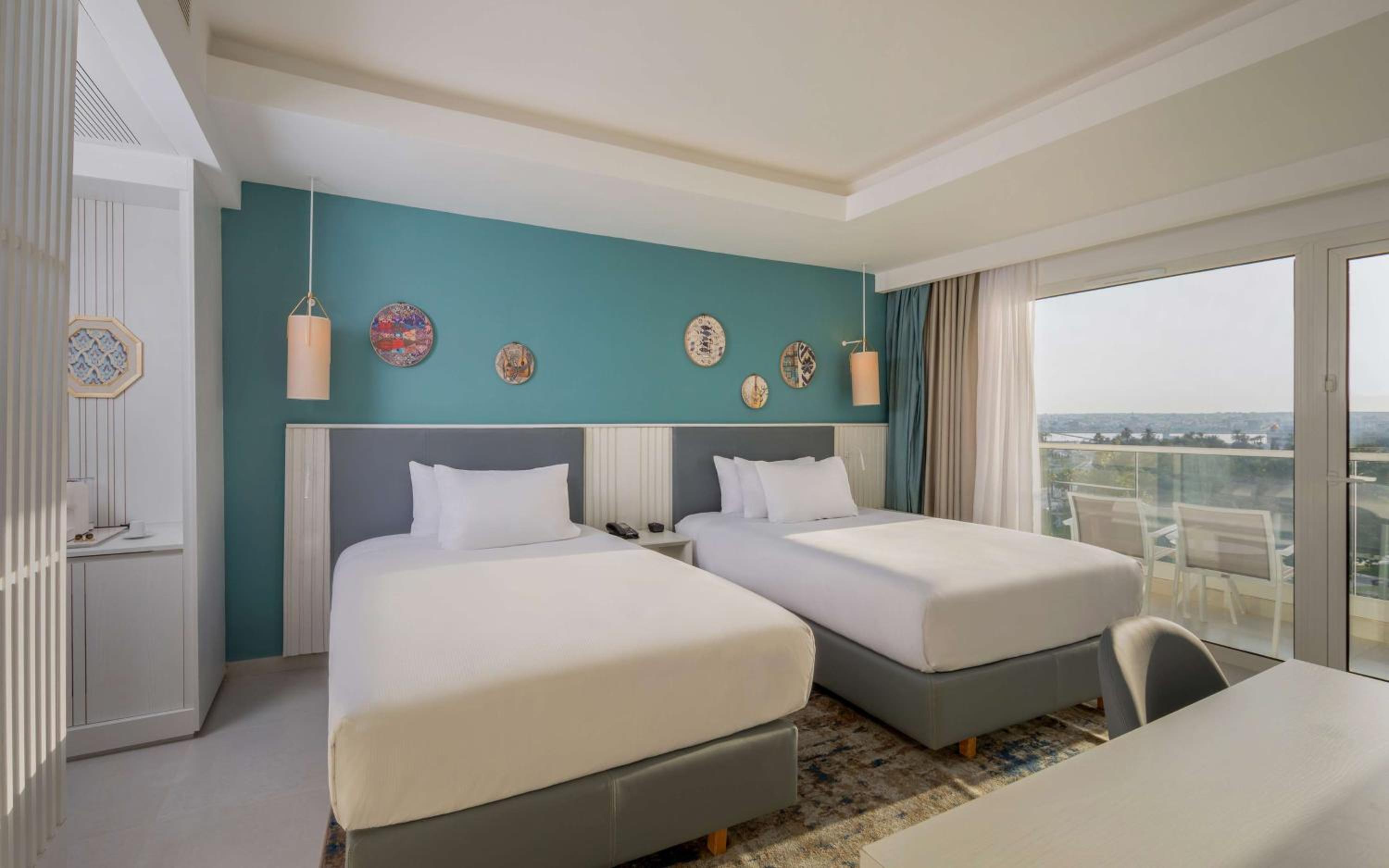 One-Bedroom Suite with Two Queen Beds - Photo 7