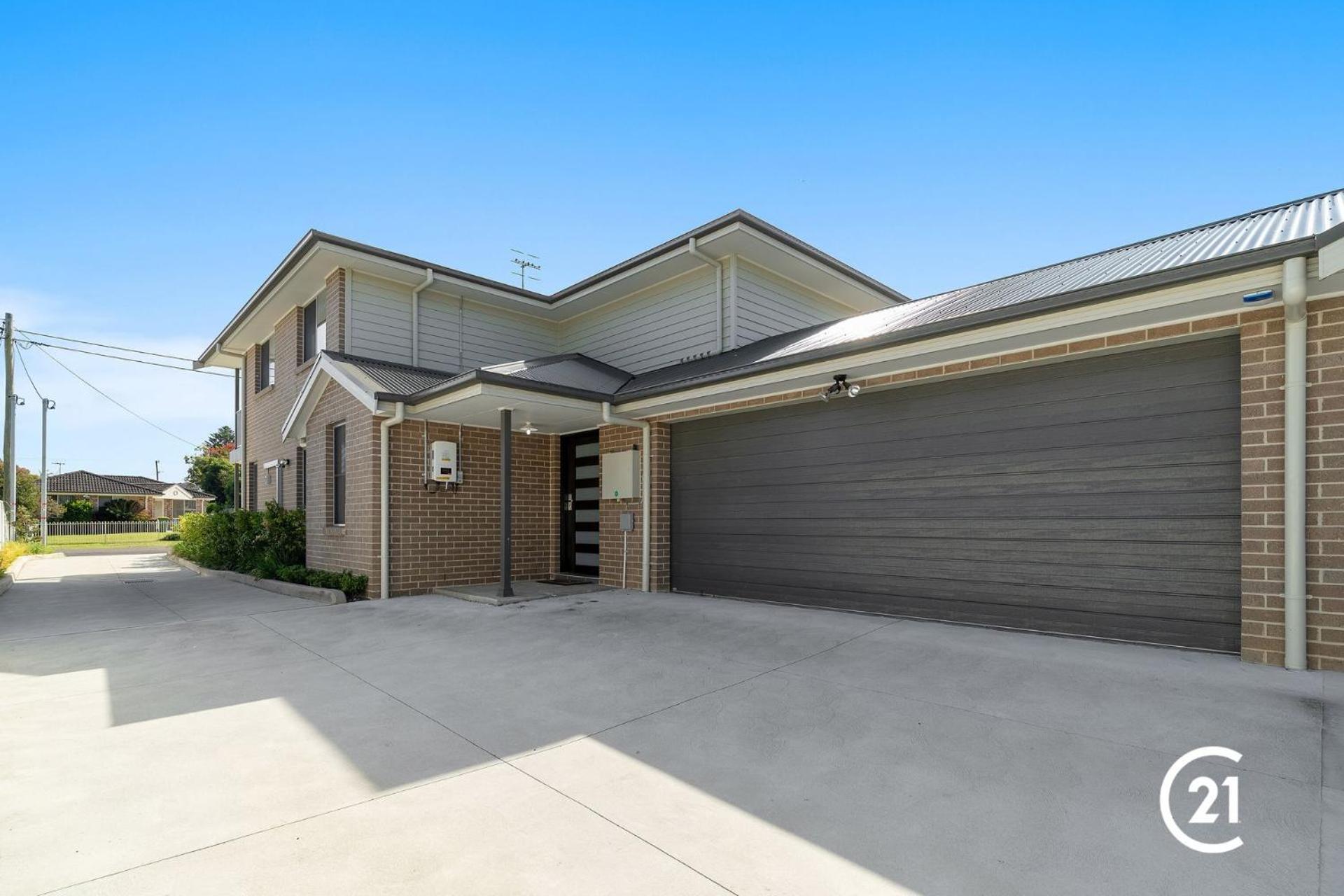 Four-Bedroom House photo 2