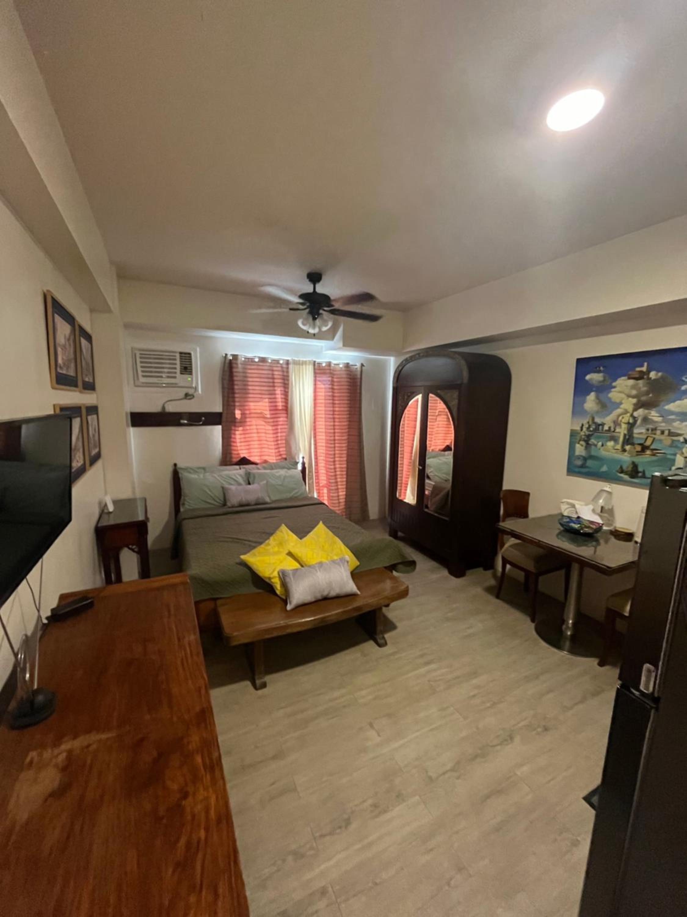 Studio with Balcony