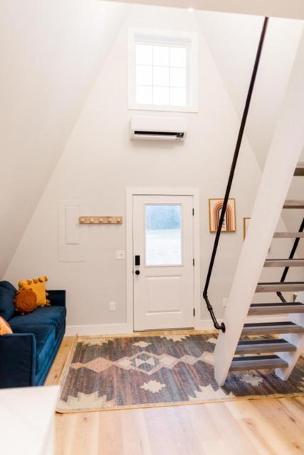 One-Bedroom House photo 2