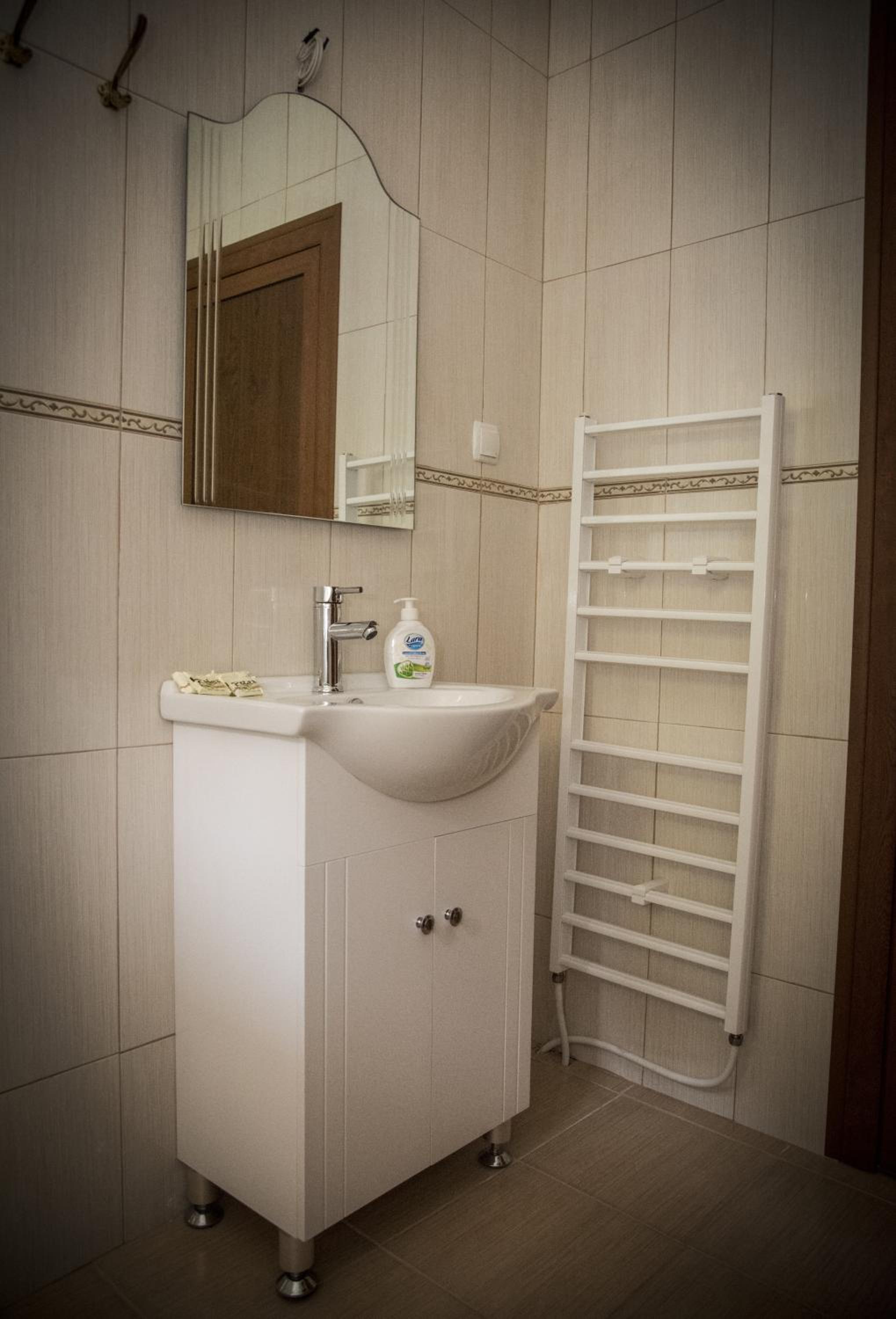 Triple Room with Mountain View - Photo 9