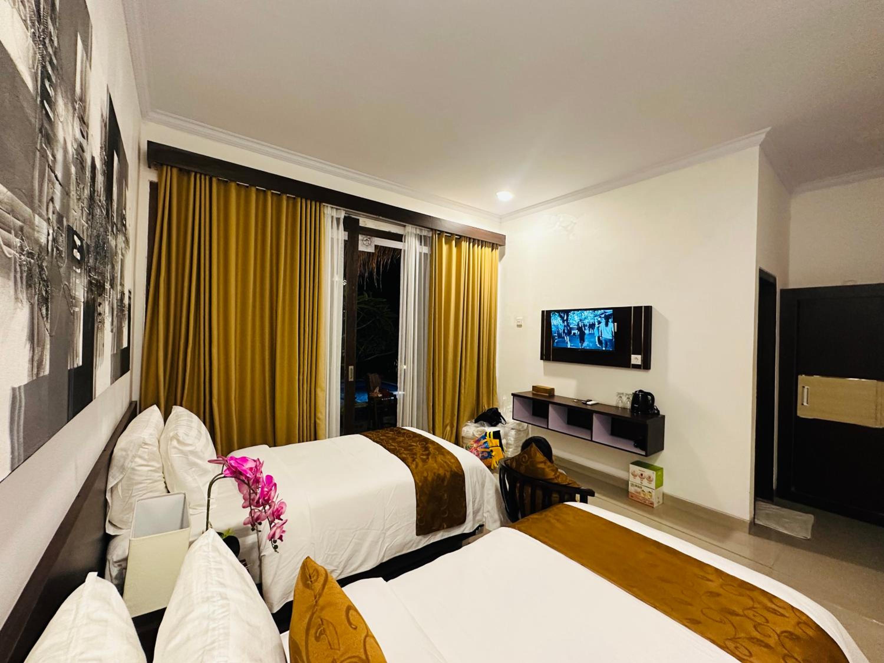 Standard Twin Room - Photo 2