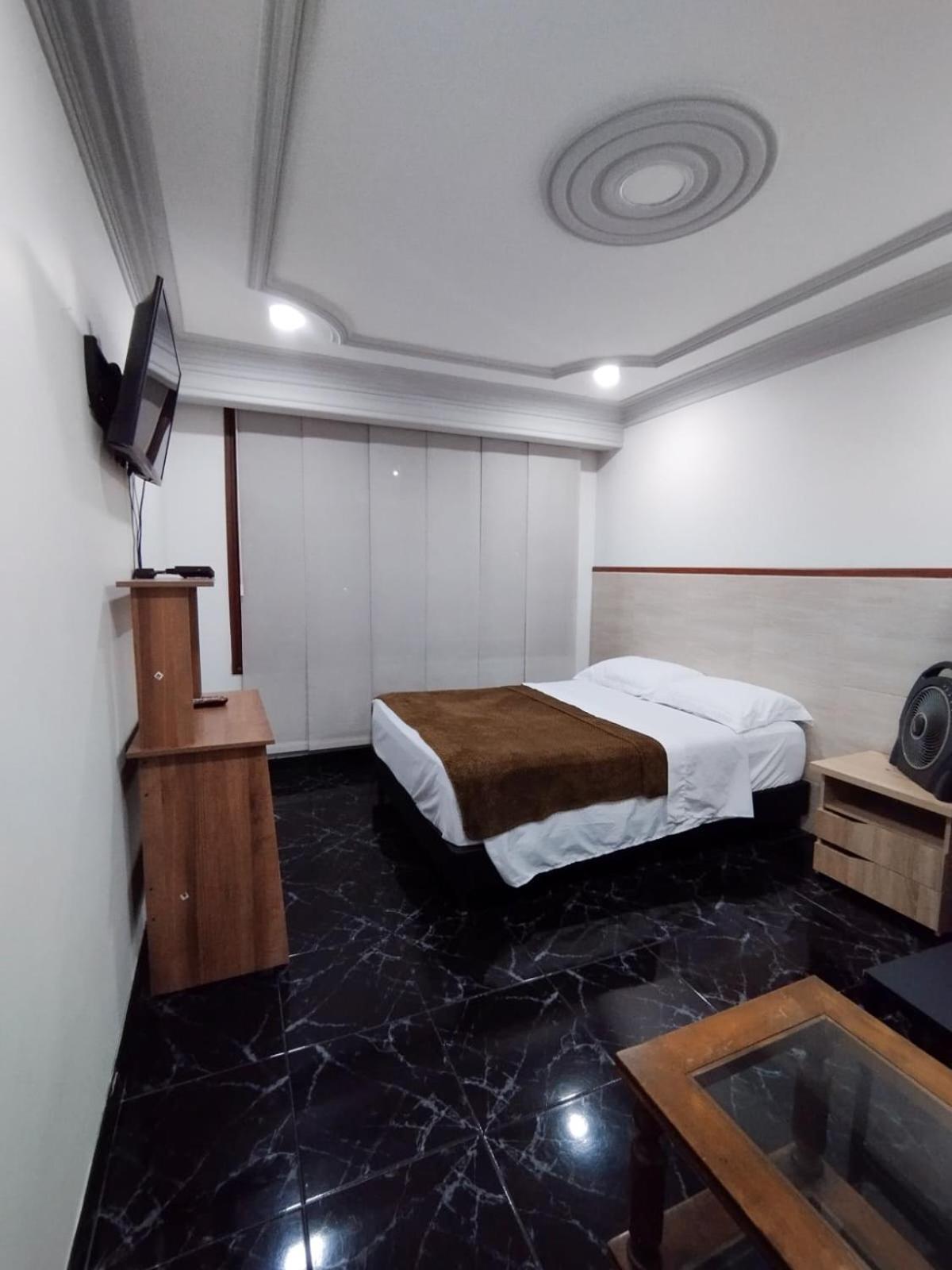 Double Room with Private Bathroom photo 1