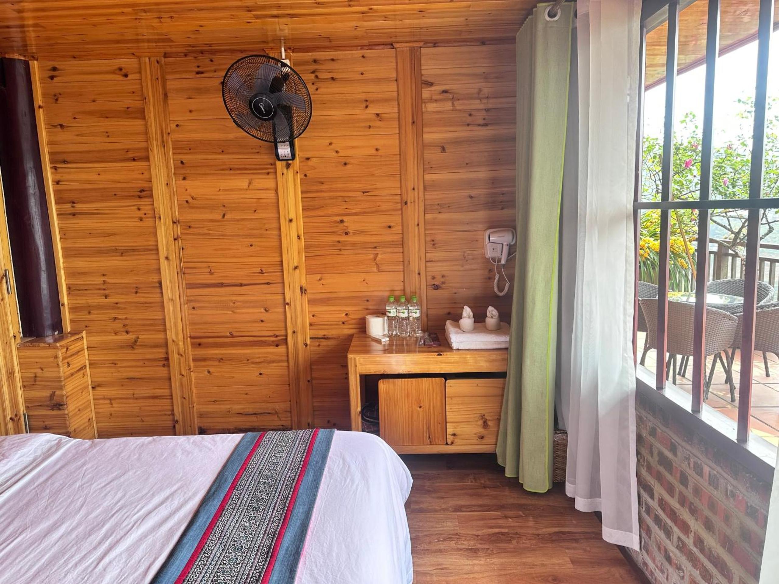 Double Room - Photo 17