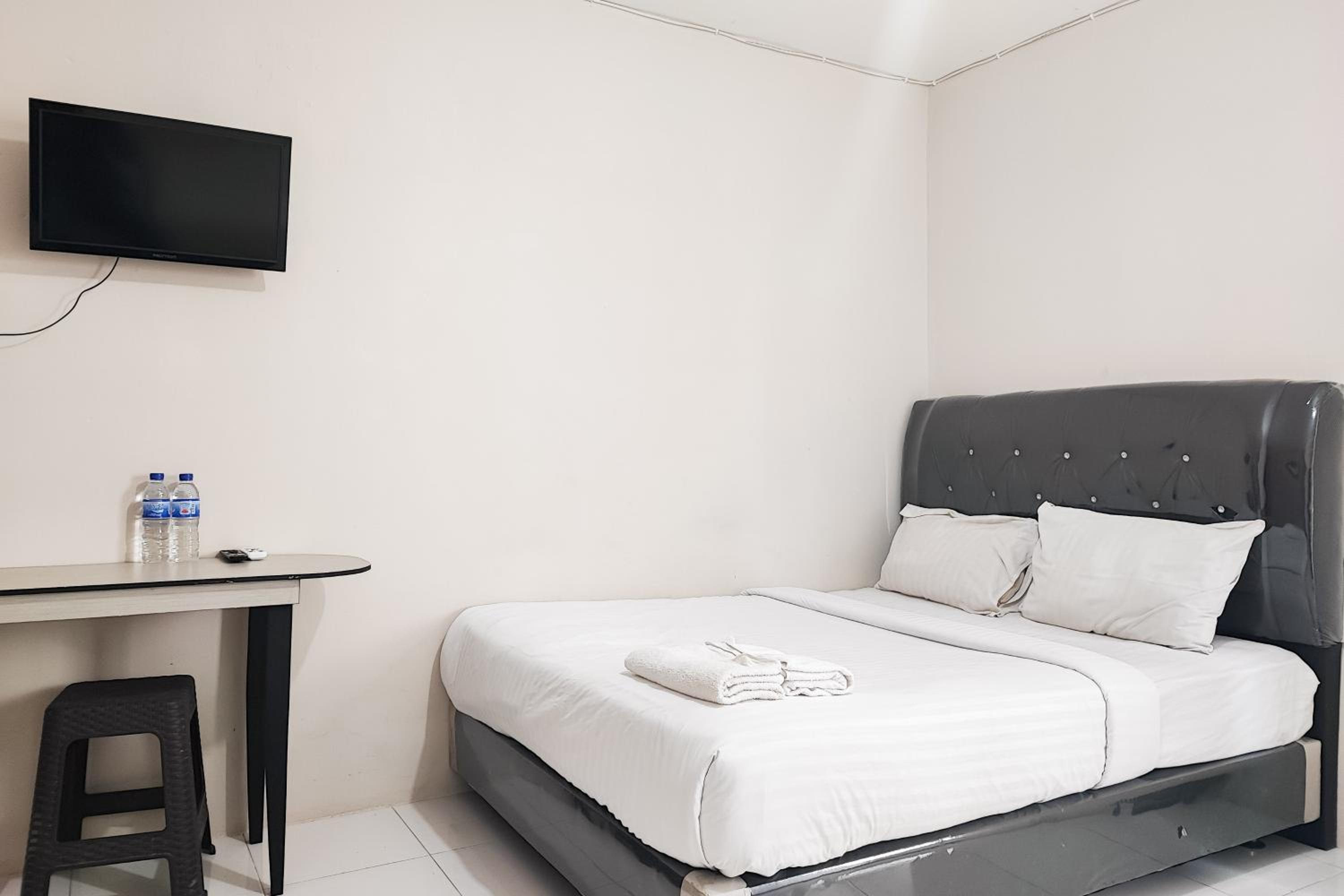 Standard Double Room photo 2
