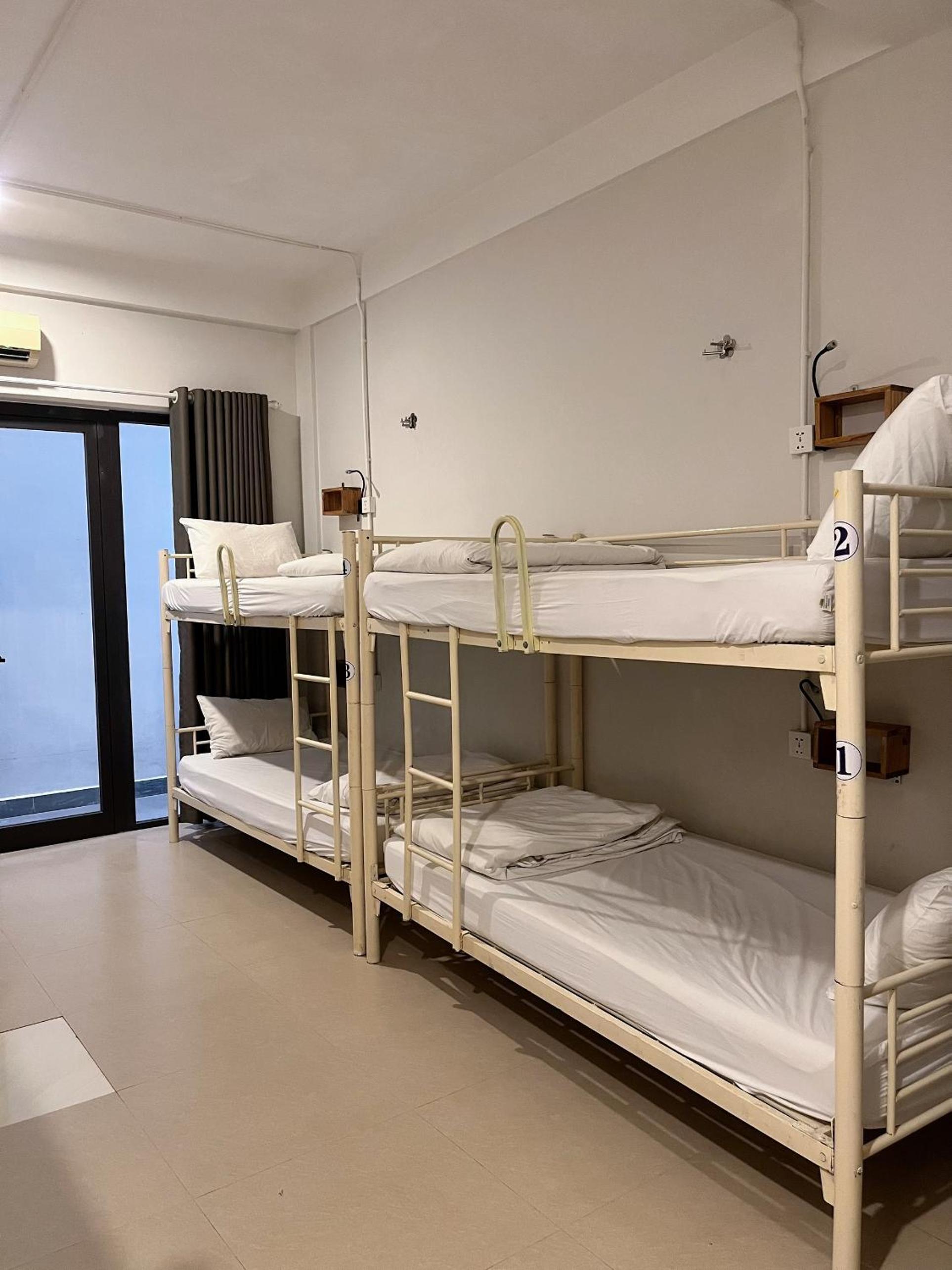 Bed in 10-Bed Mixed Dormitory Room photo 2