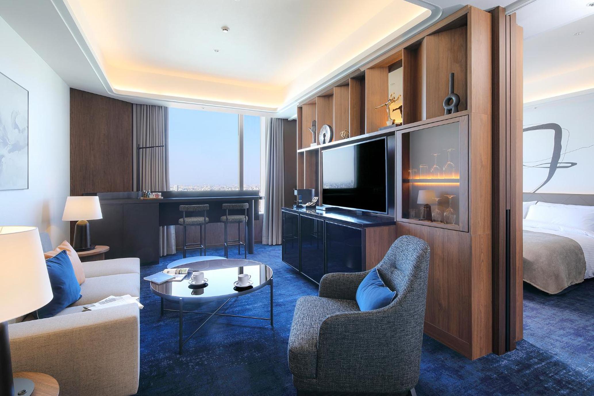 39th-41st Floor Executive Suite B - Non-Smoking (with breakfast / Additional breakfast fee will be charged for children under 6 y/o)