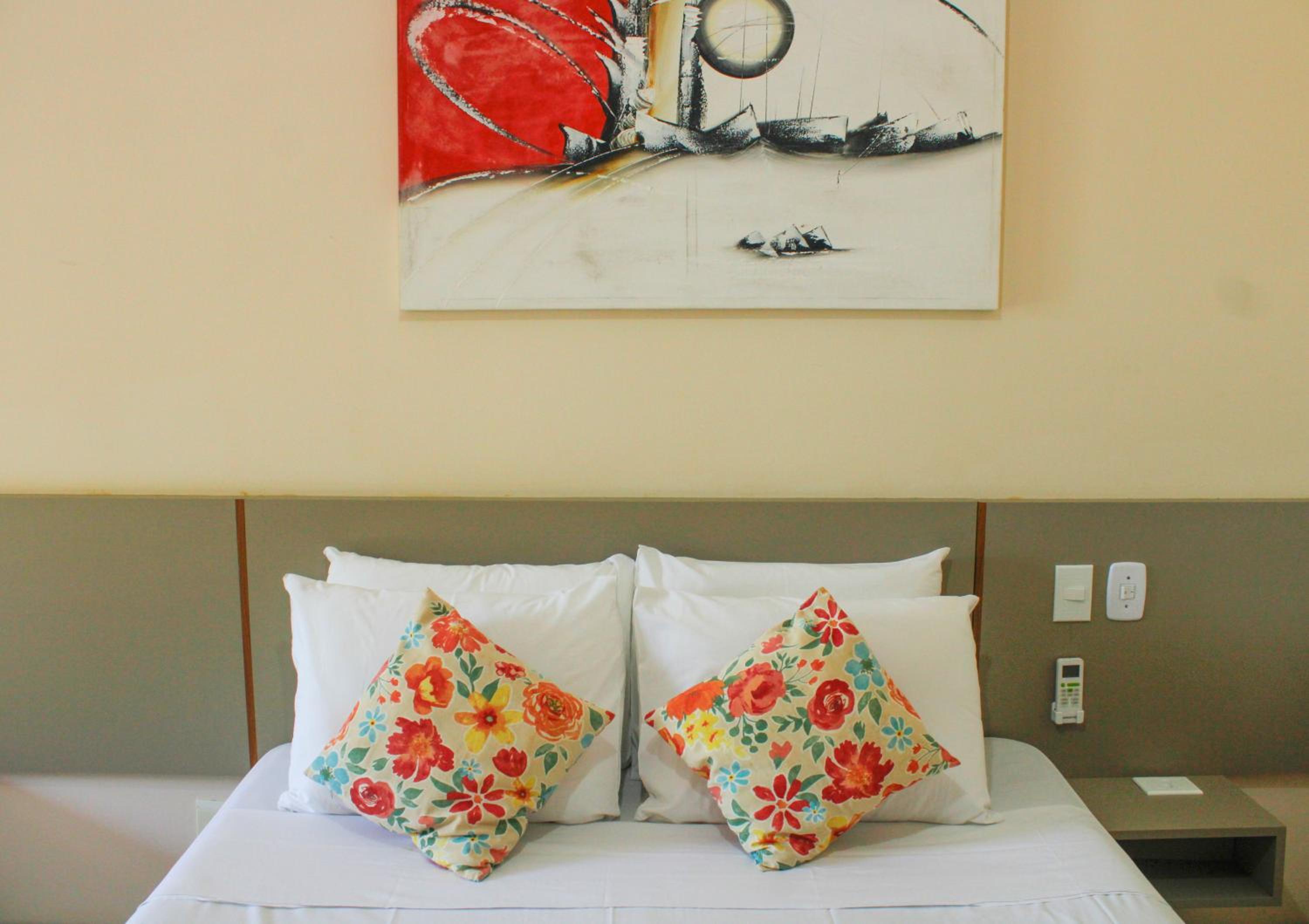 Suite with Balcony (2 Adults) photo 1