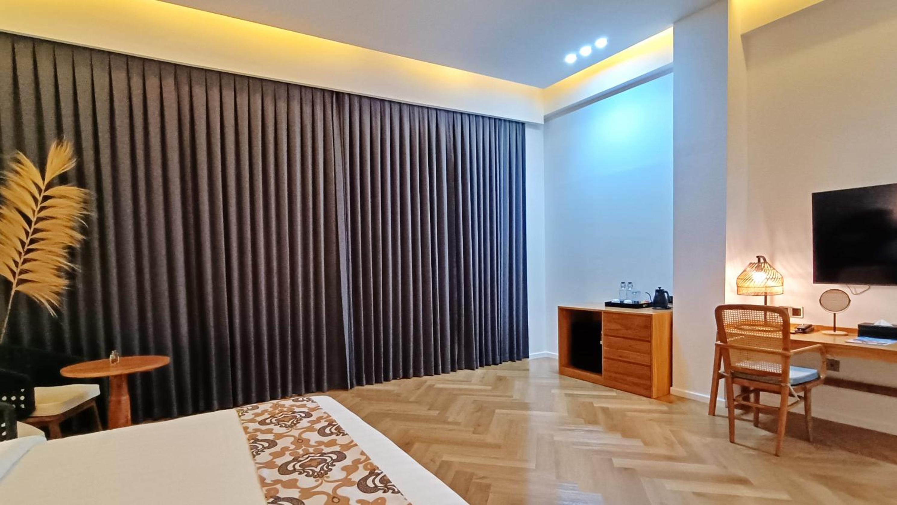 Junior Suite with Ocean View - Photo 27