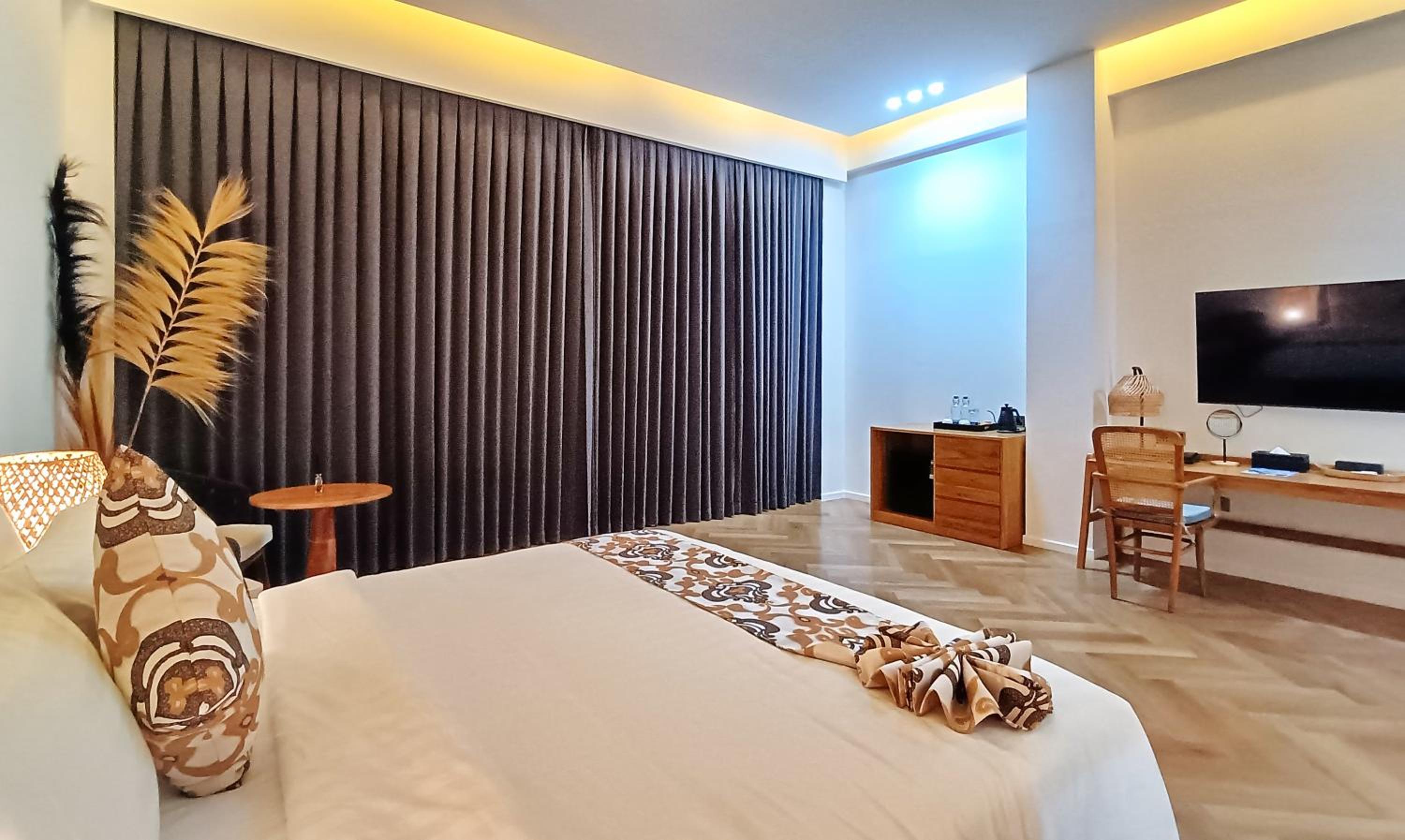 Junior Suite with Ocean View - Photo 26