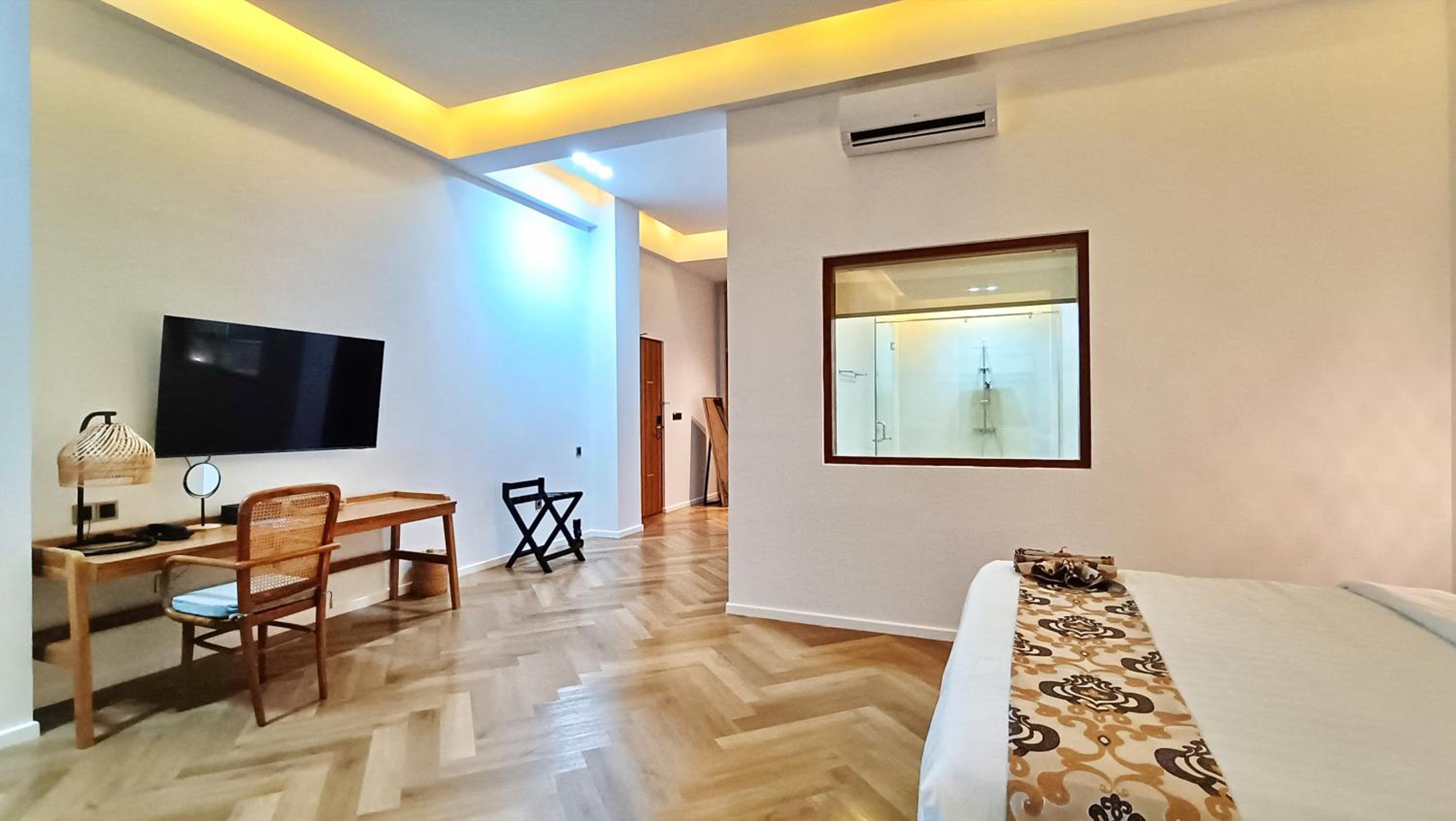 Junior Suite with Ocean View - Photo 23