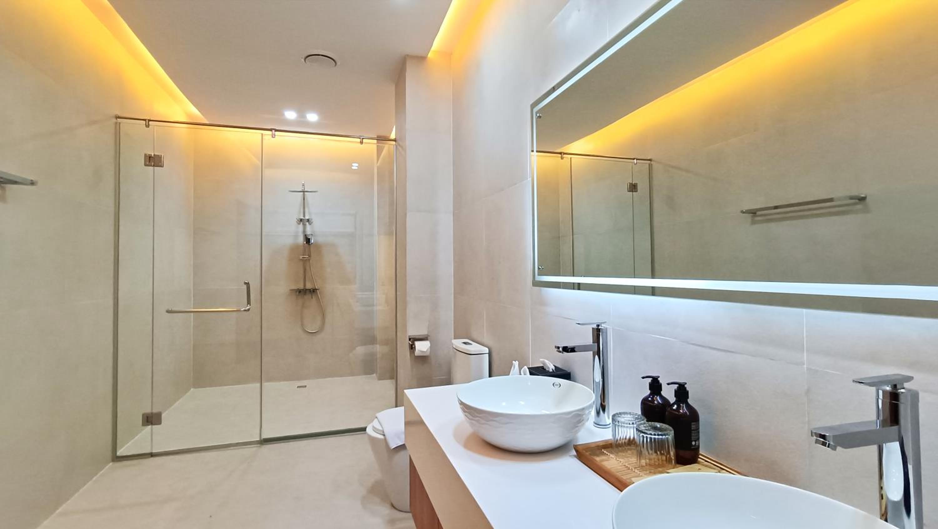 Junior Suite with Ocean View - Photo 8