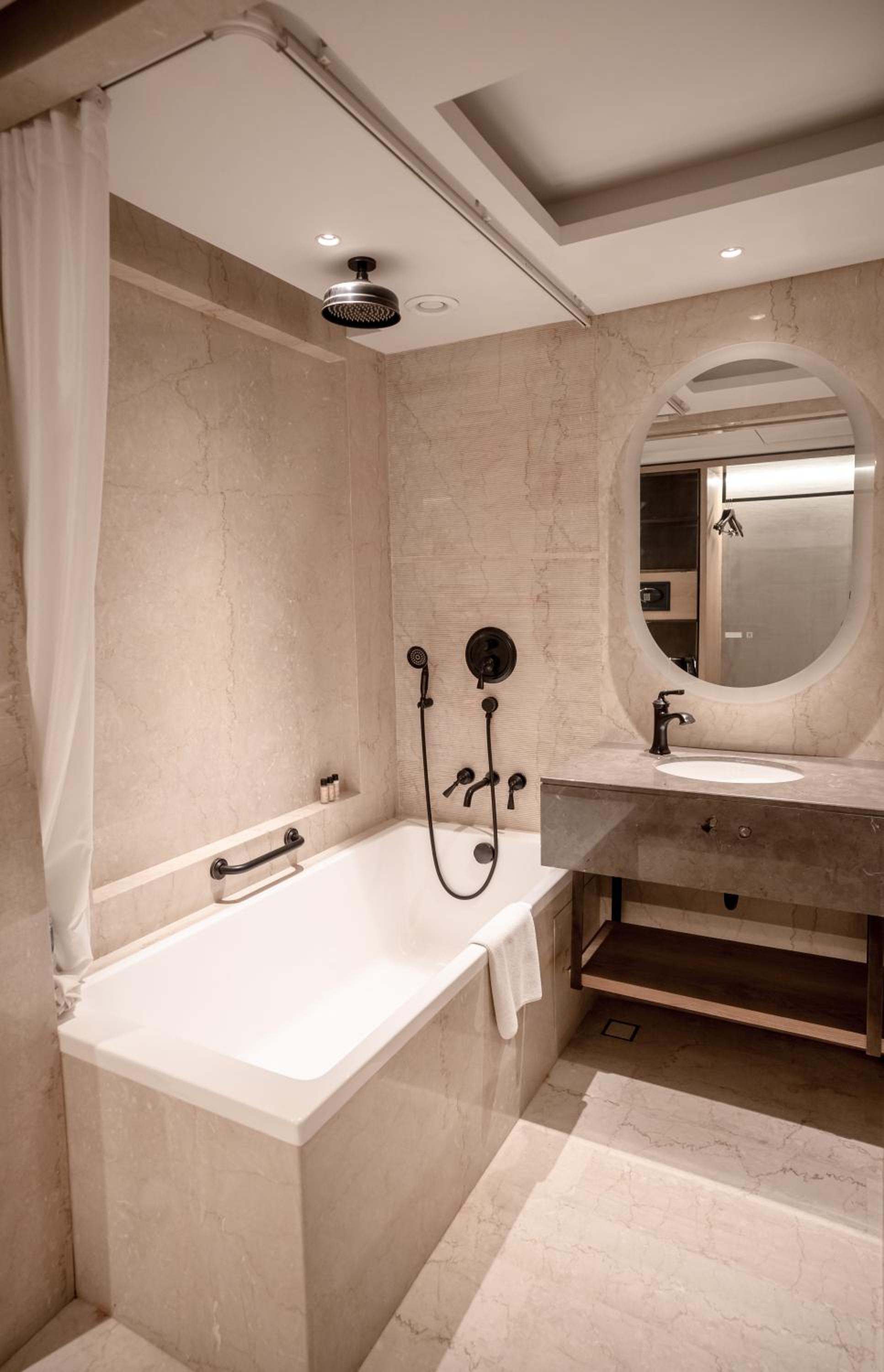 Durbar Deluxe King - Photo 4