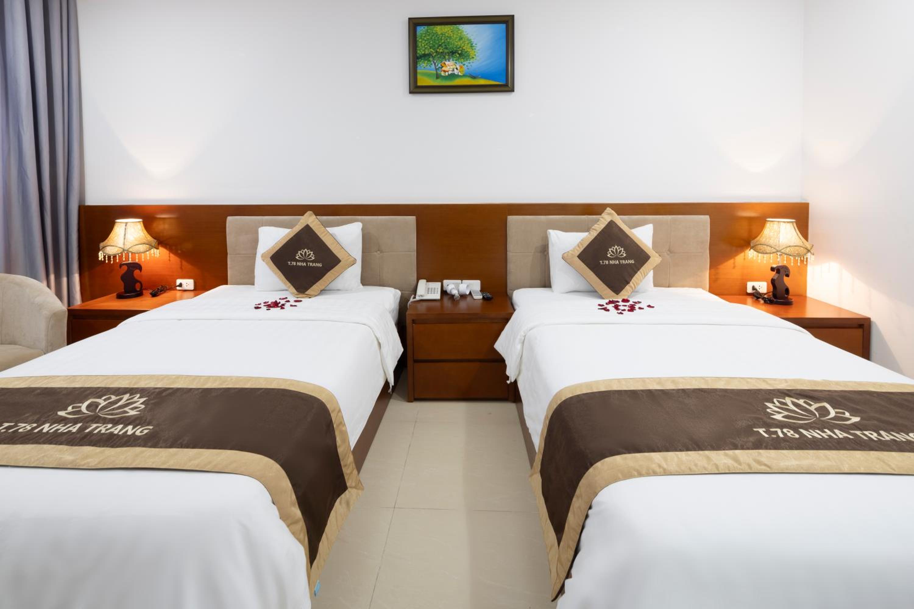 Deluxe Double or Twin Room - Photo 2
