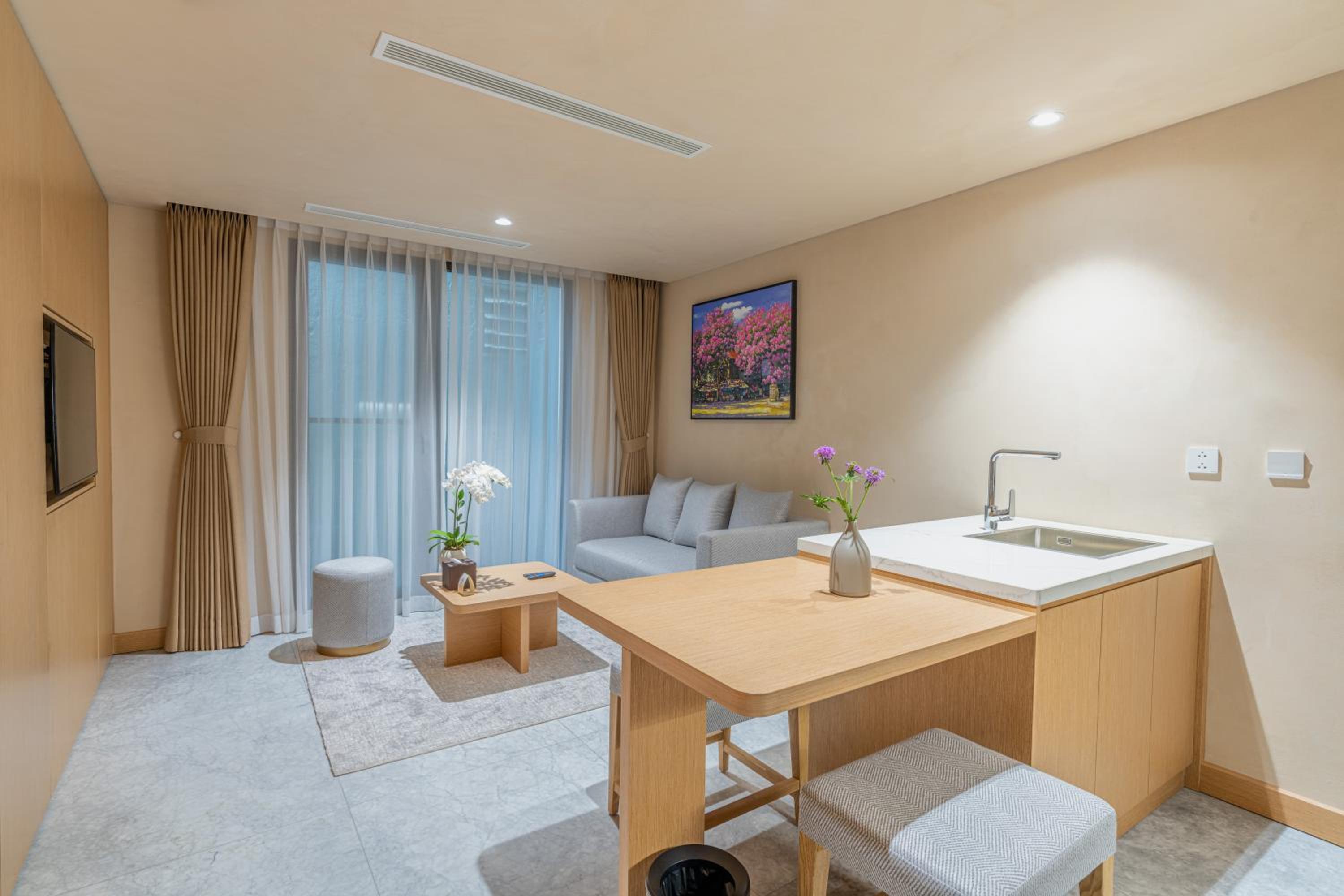 One-Bedroom Apartment