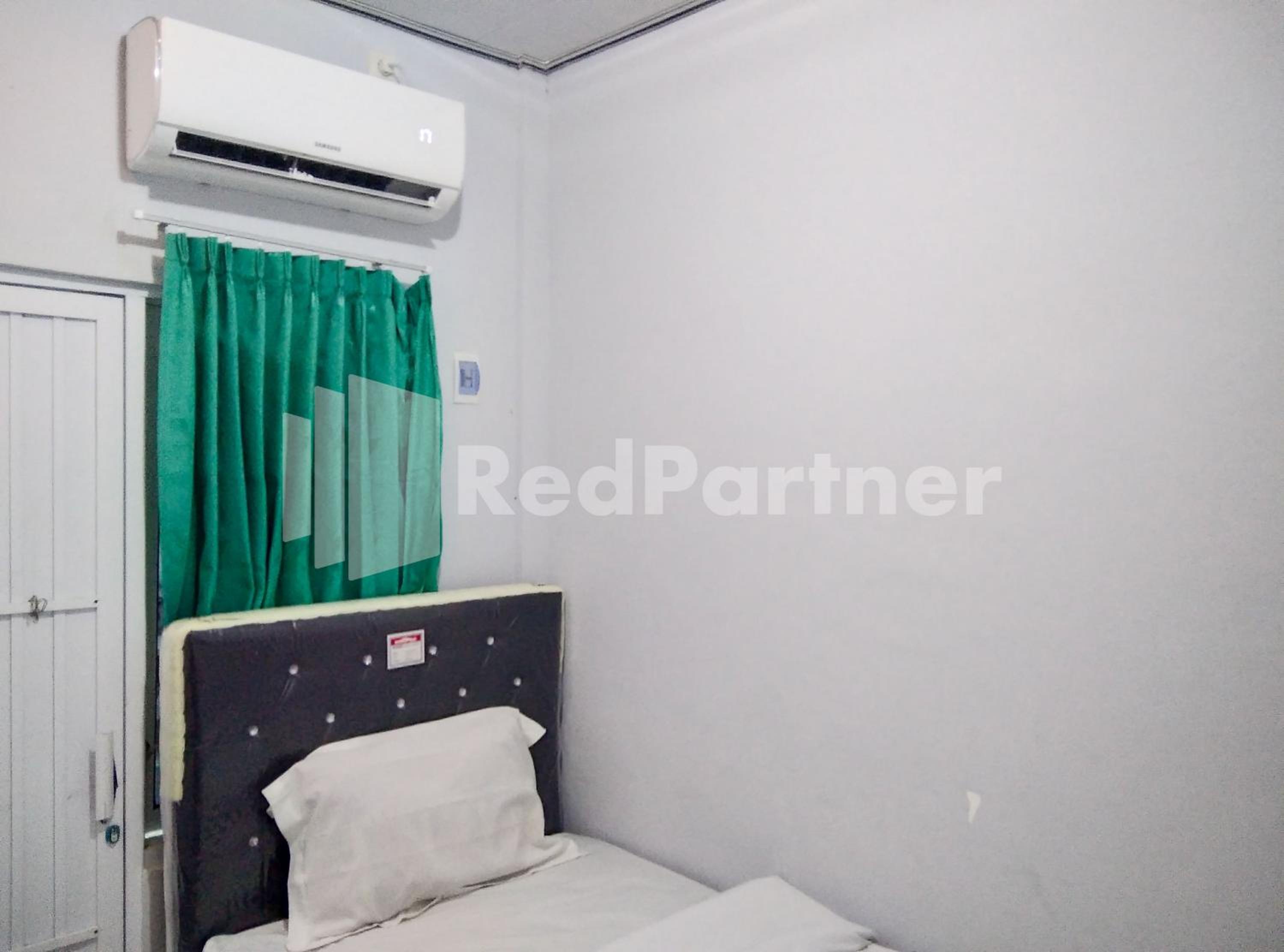 Standard Single Room photo 2