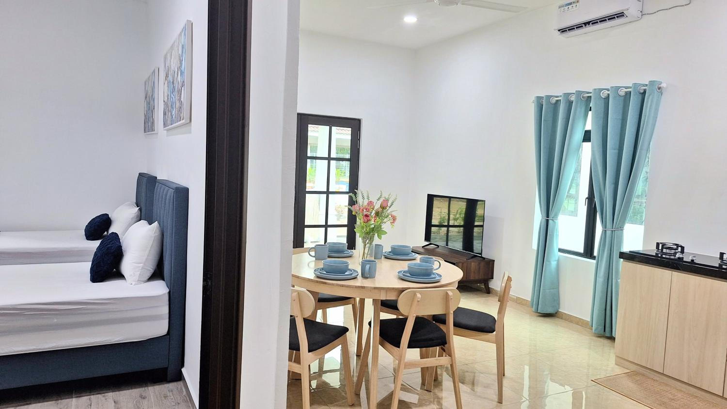 Three-Bedroom Chalet photo 2