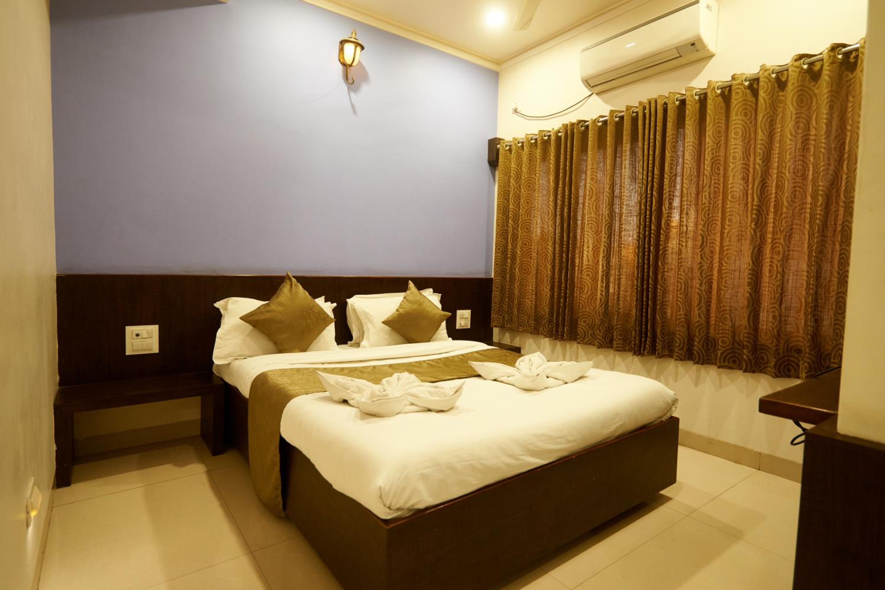 Deluxe Double Room photo 2