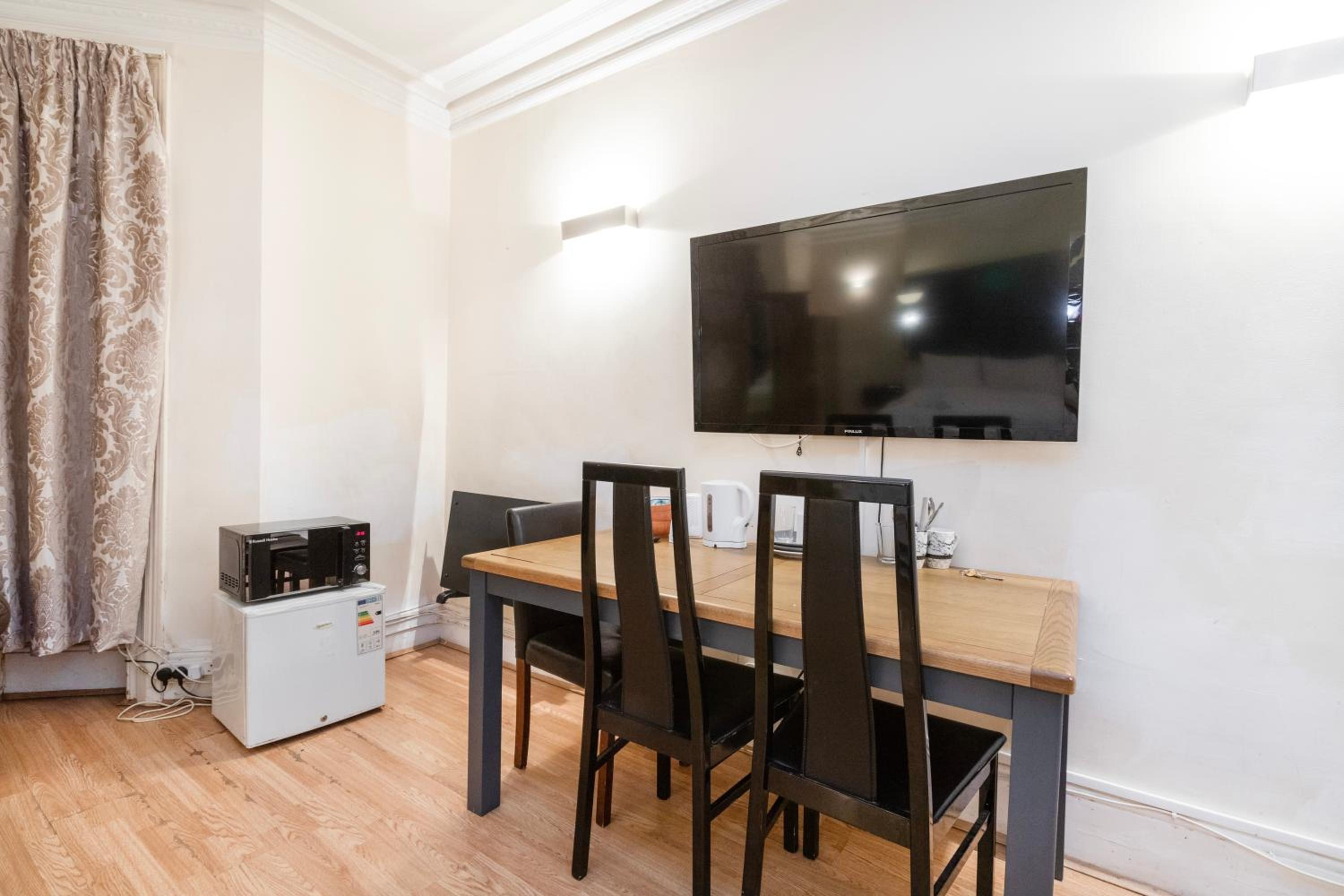 Apartment photo 3