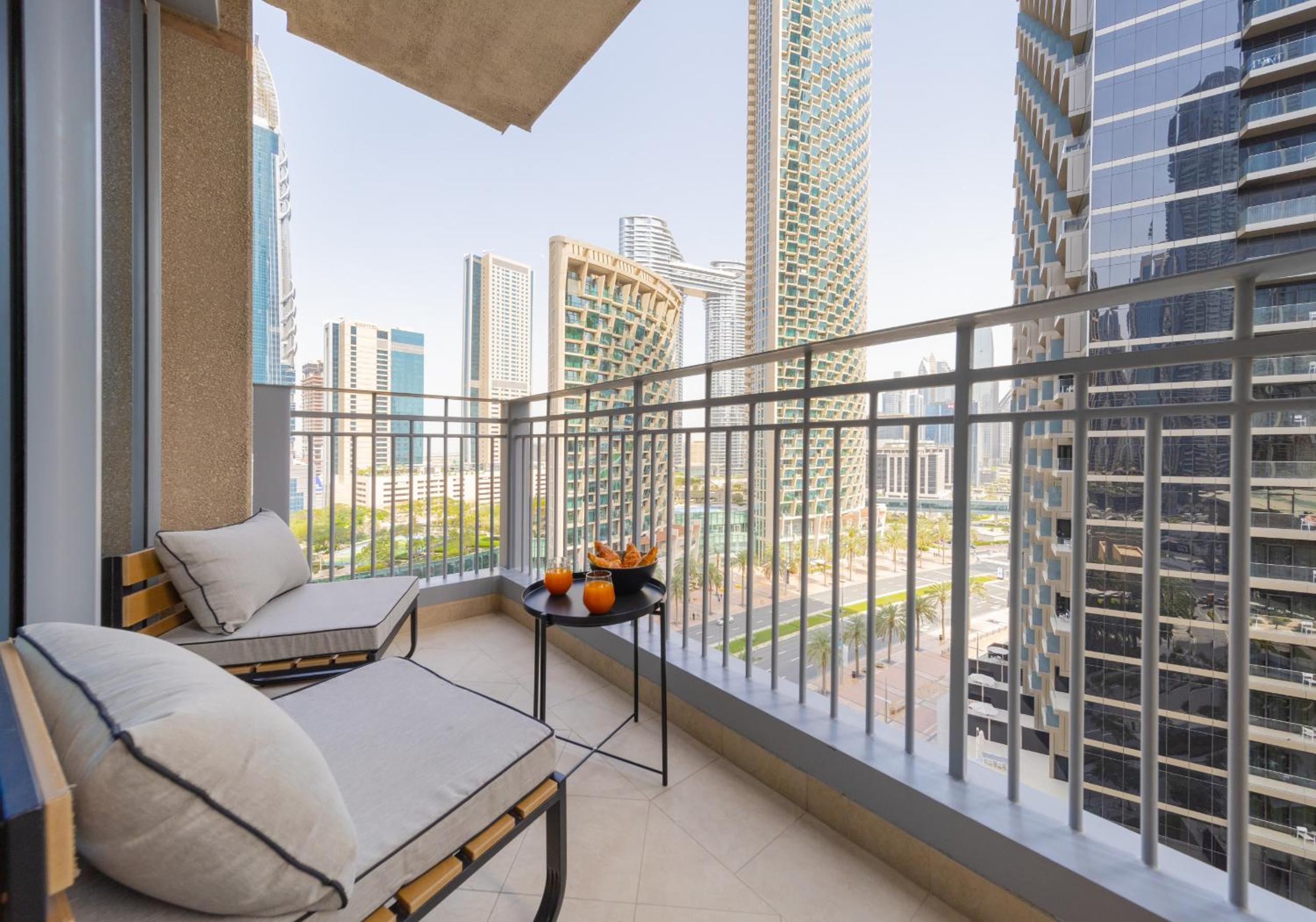 Two-Bedroom Apartment with City View photo 3