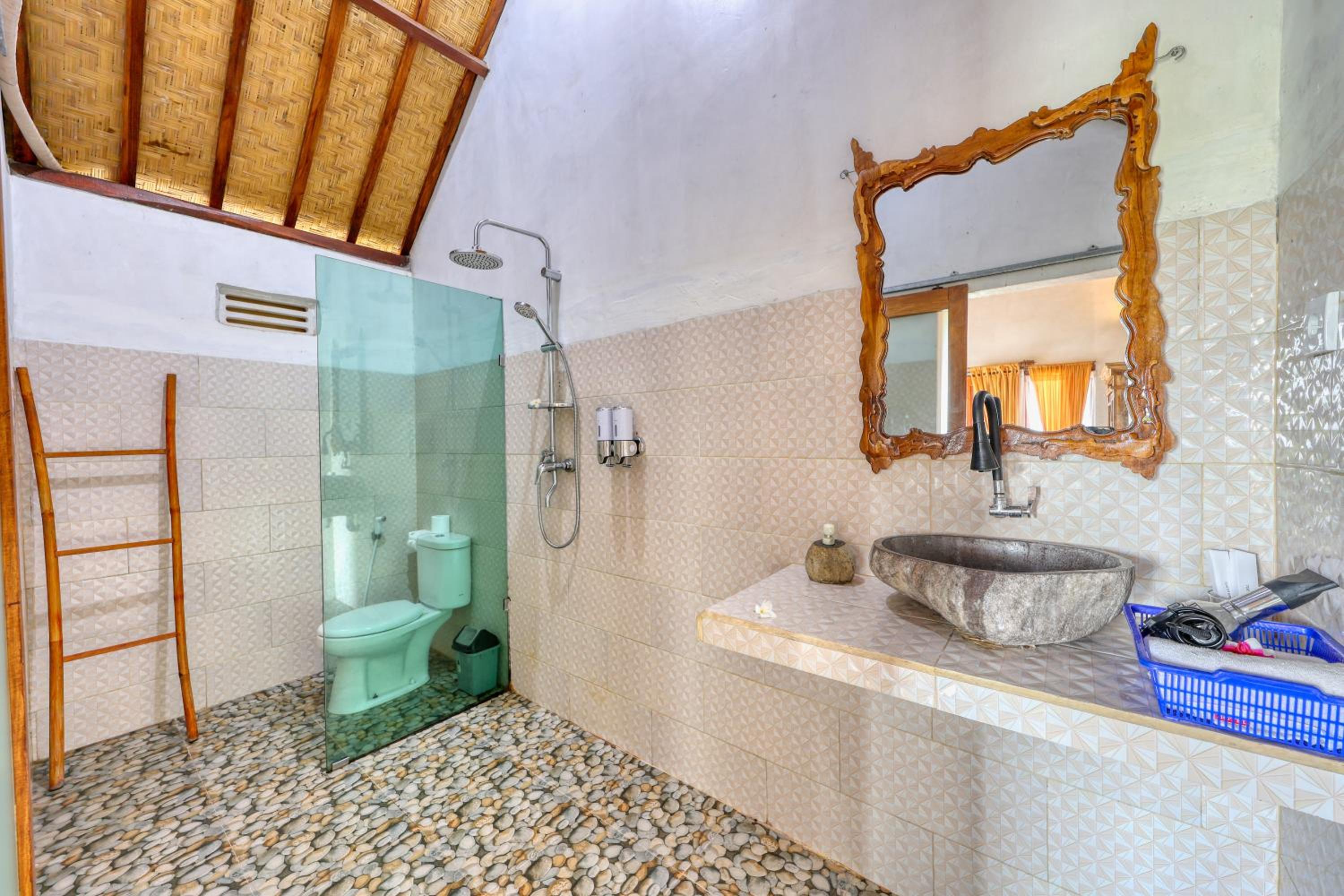 Deluxe Twin Room - Photo 10