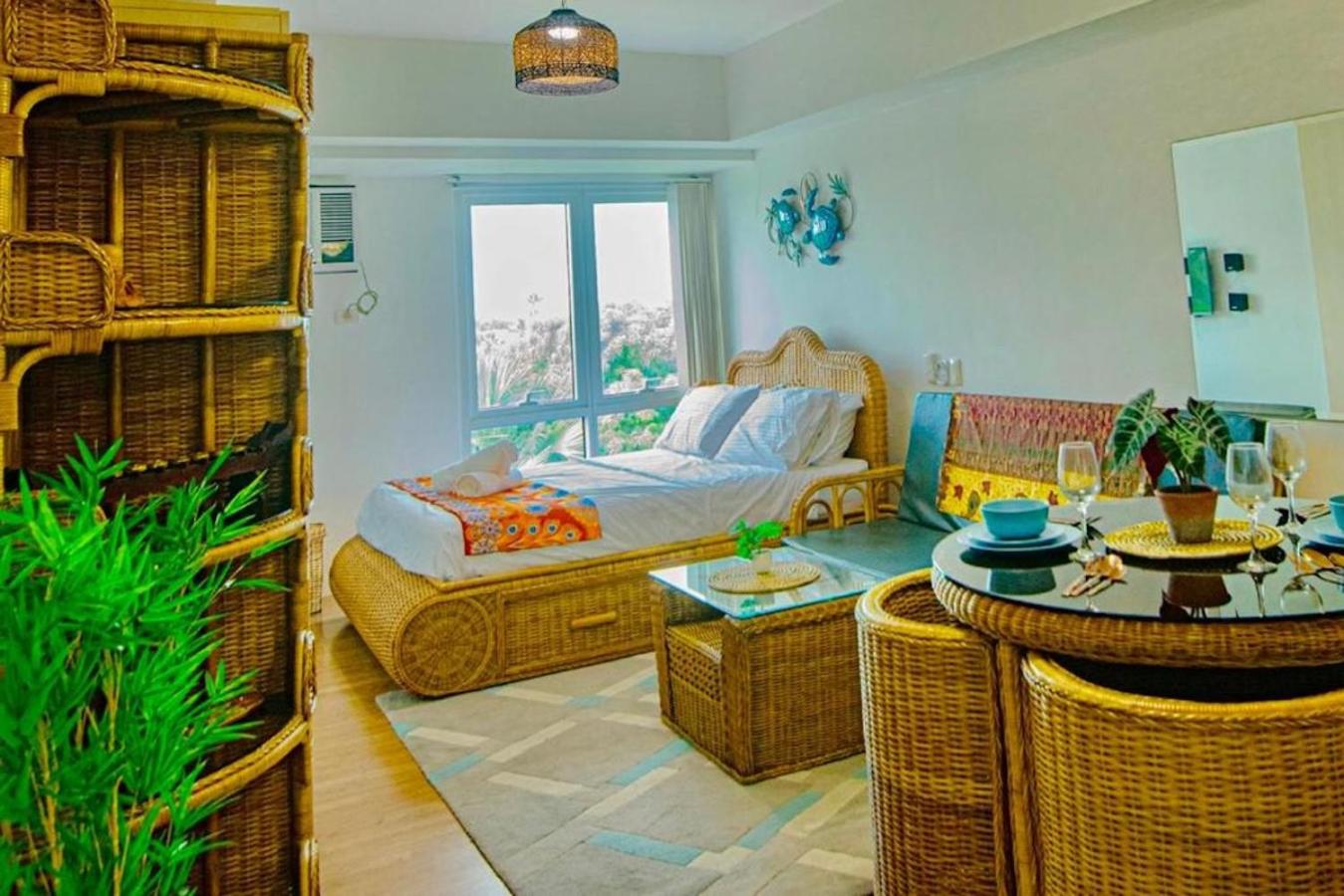 Studio Apartment with Queen Bed