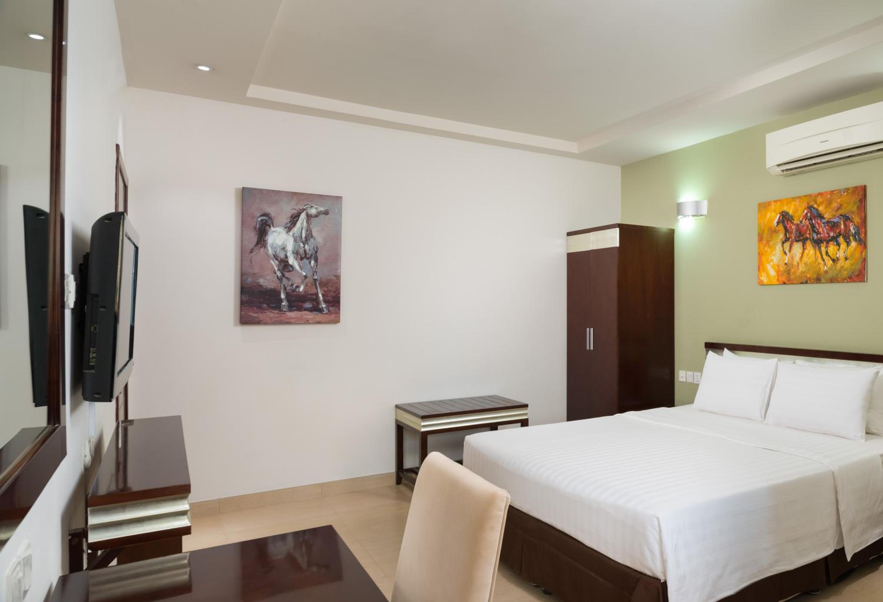 Standard King Room