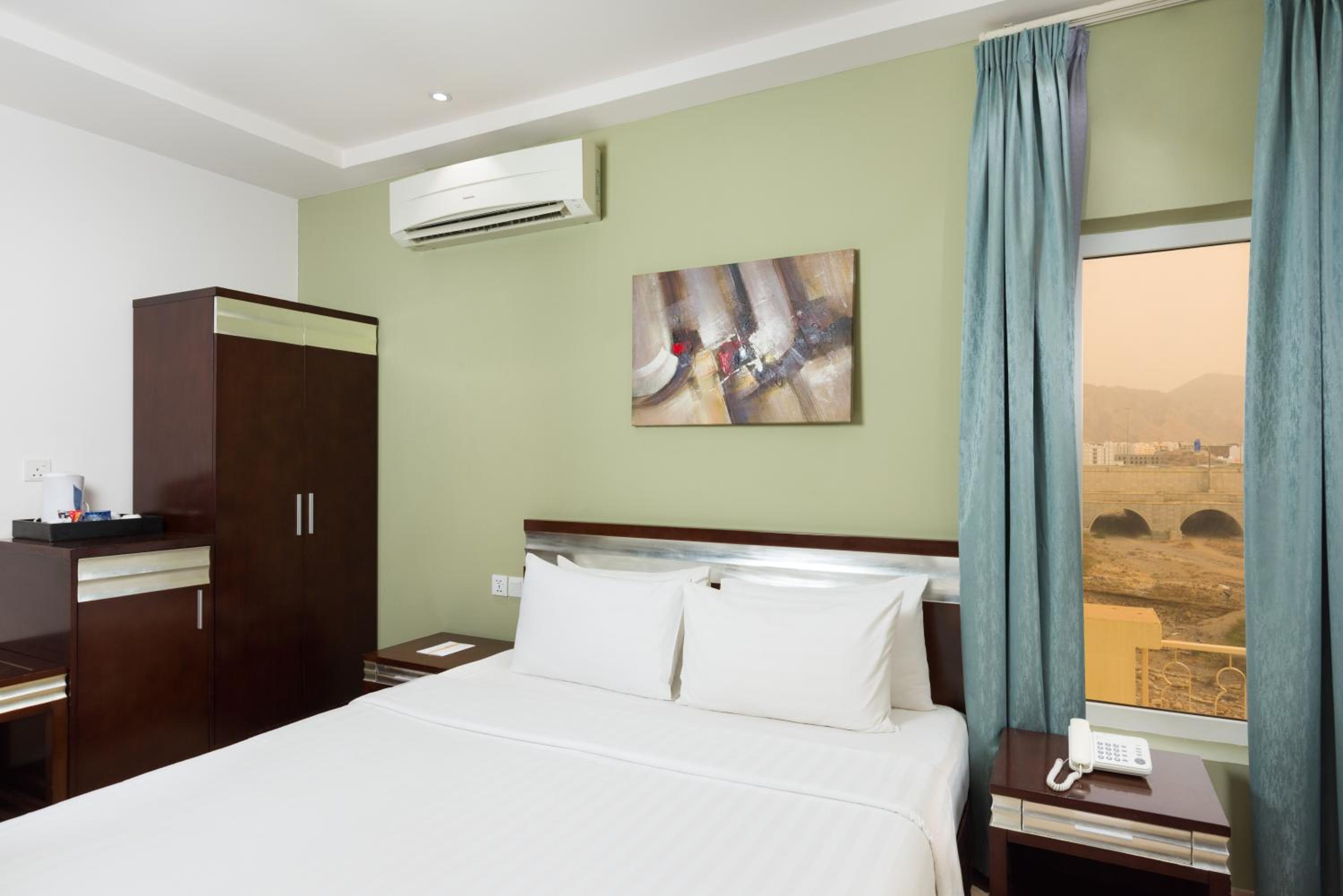 Saffron Hotel and Lounges — photo 47