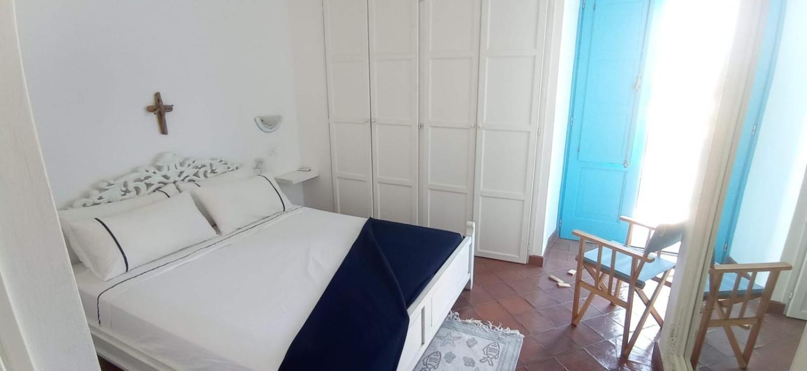 Three-Bedroom House photo 3