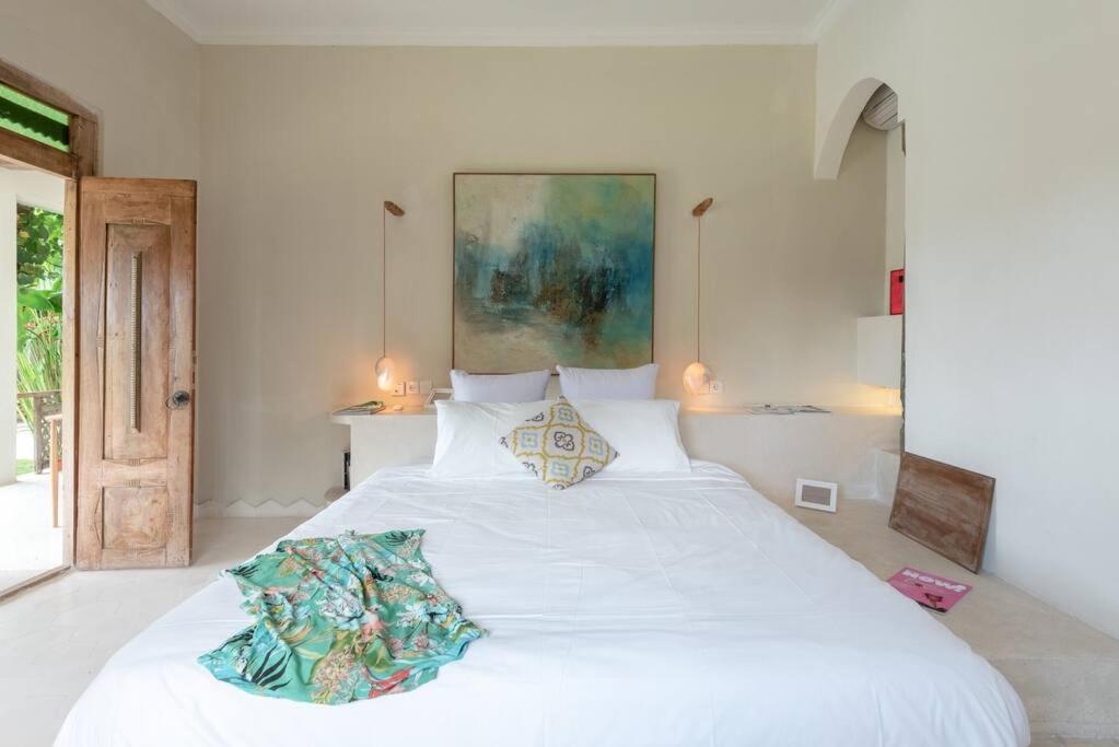 Three-Bedroom Villa photo 1