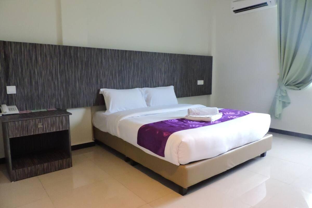 Deluxe Queen Room photo 3
