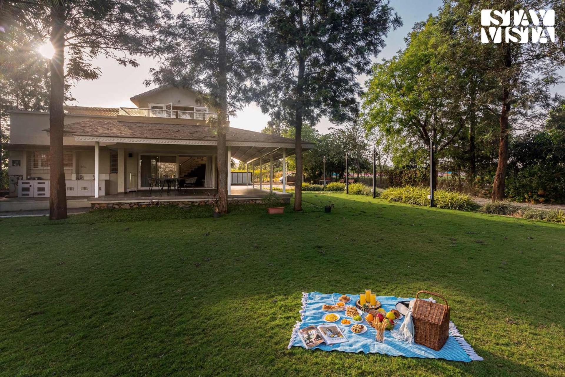 Three-Bedroom Villa photo 3