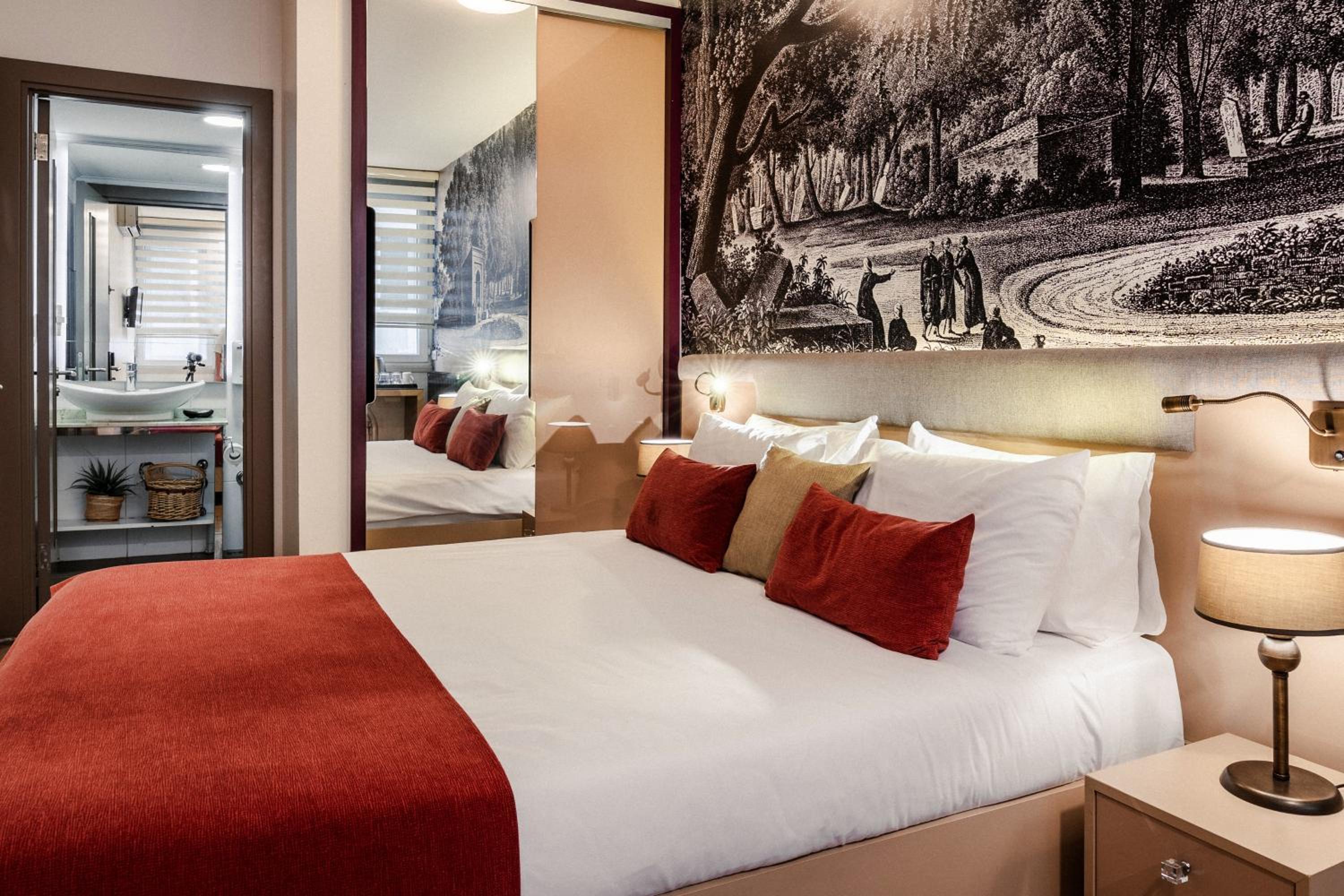 Economy Double Room photo 2