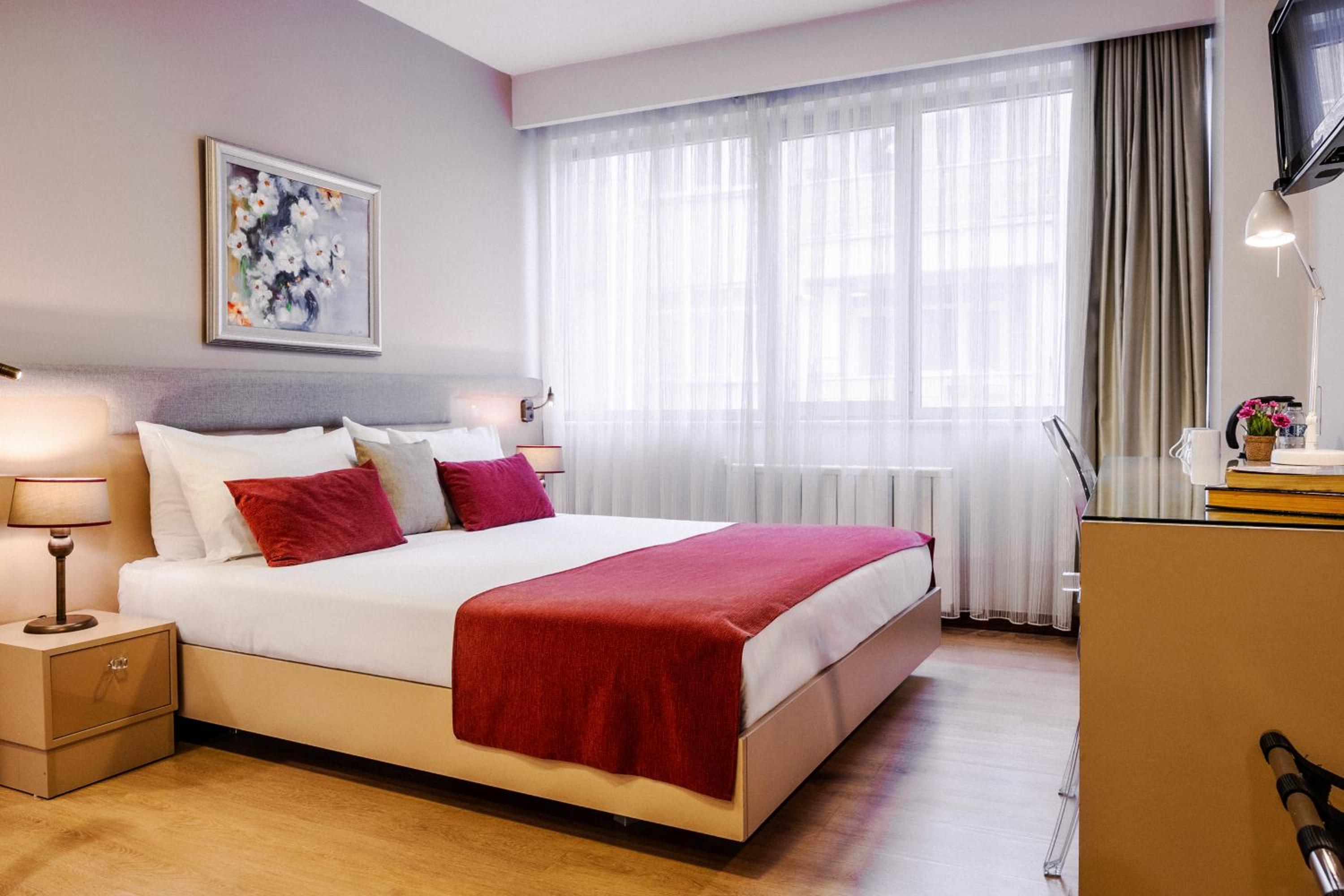 Standard Double or Twin Room photo 1